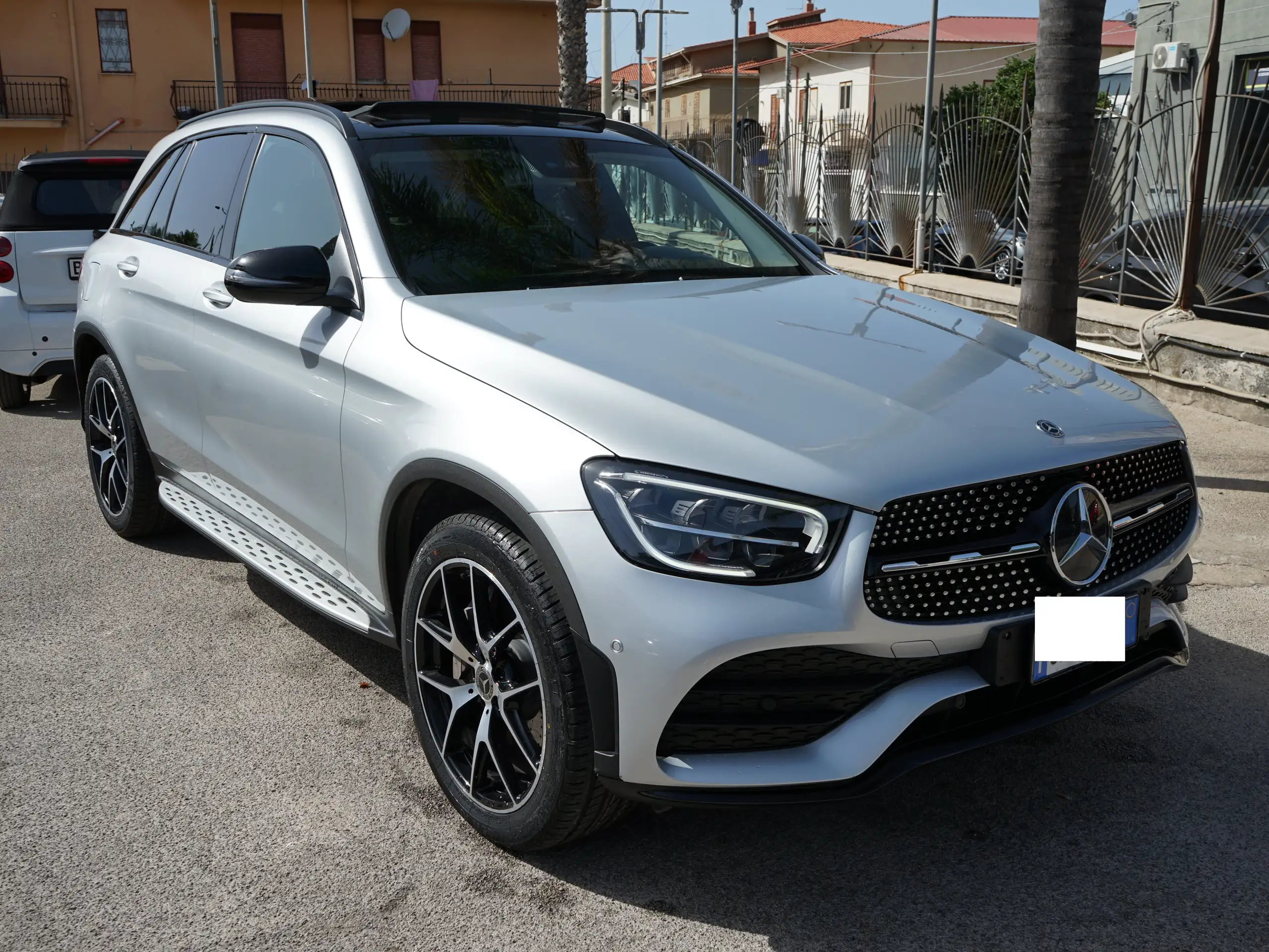 Mercedes-Benz - GLC 220