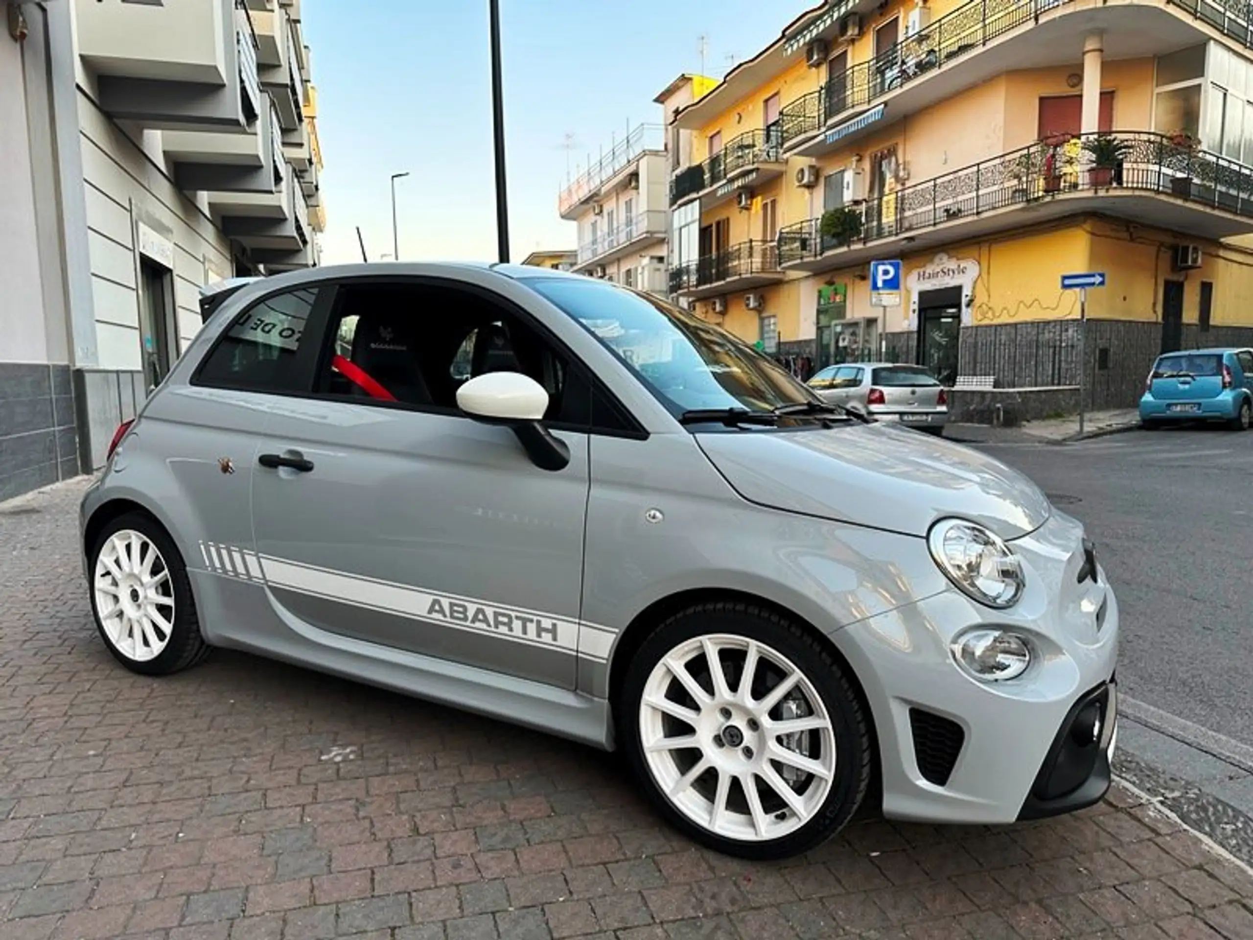 Abarth - 695