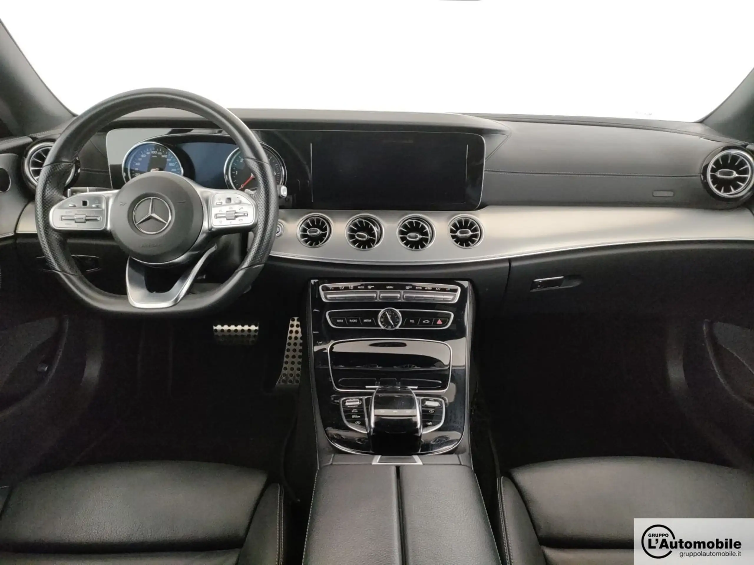 Mercedes-Benz - E 220