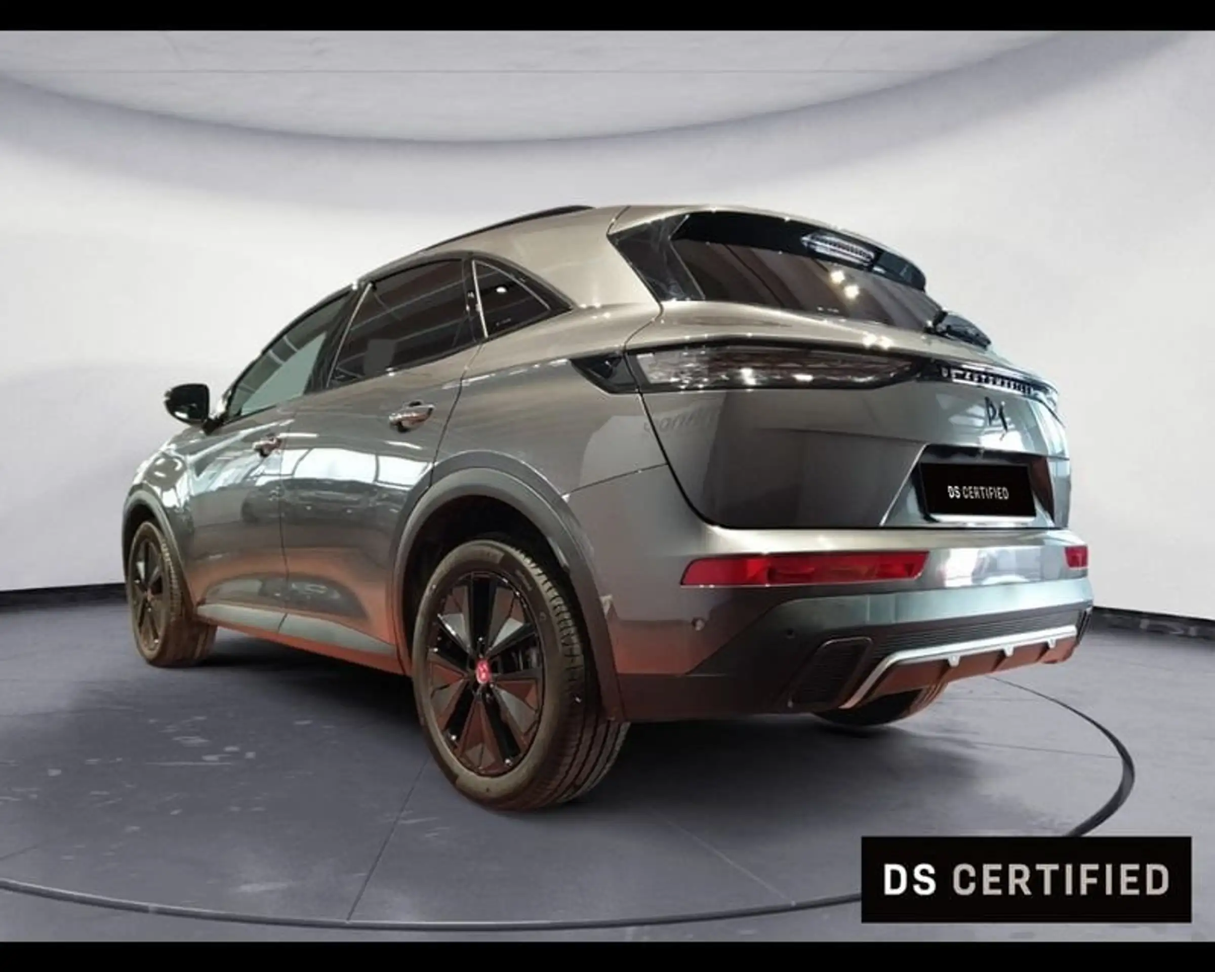 DS Automobiles - DS 7 Crossback