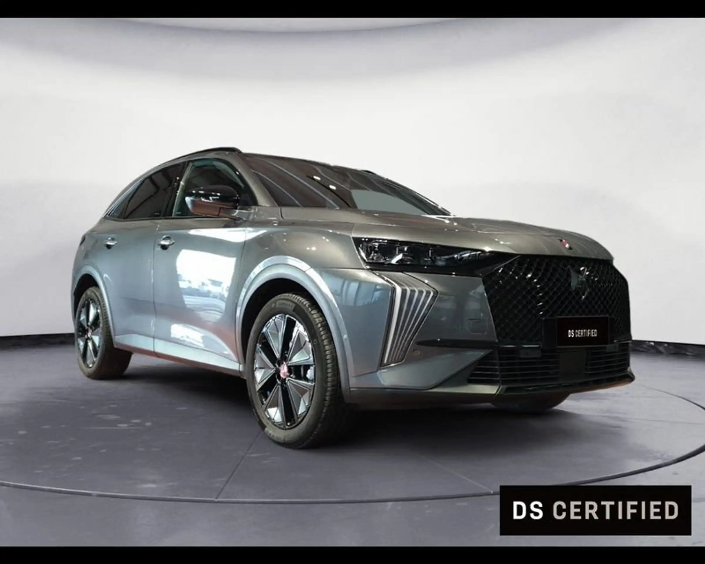 DS Automobiles - DS 7 Crossback