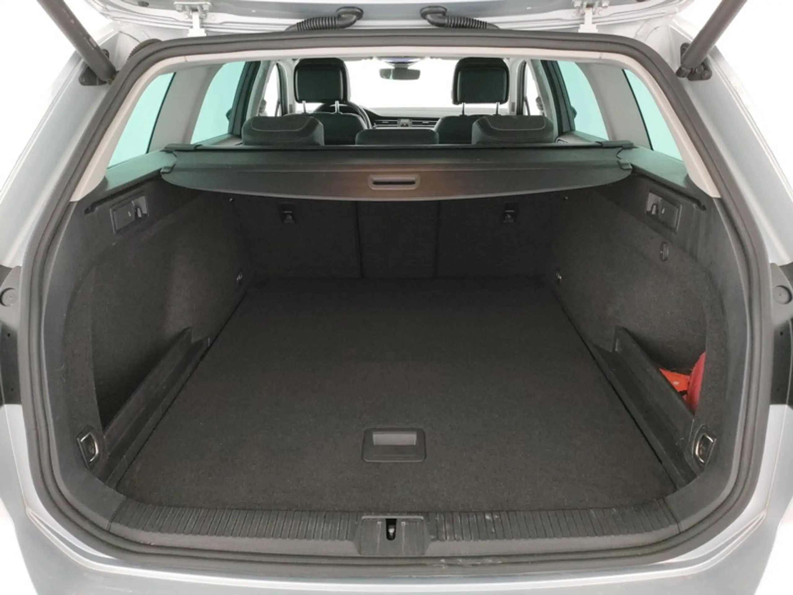 Volkswagen - Passat Alltrack