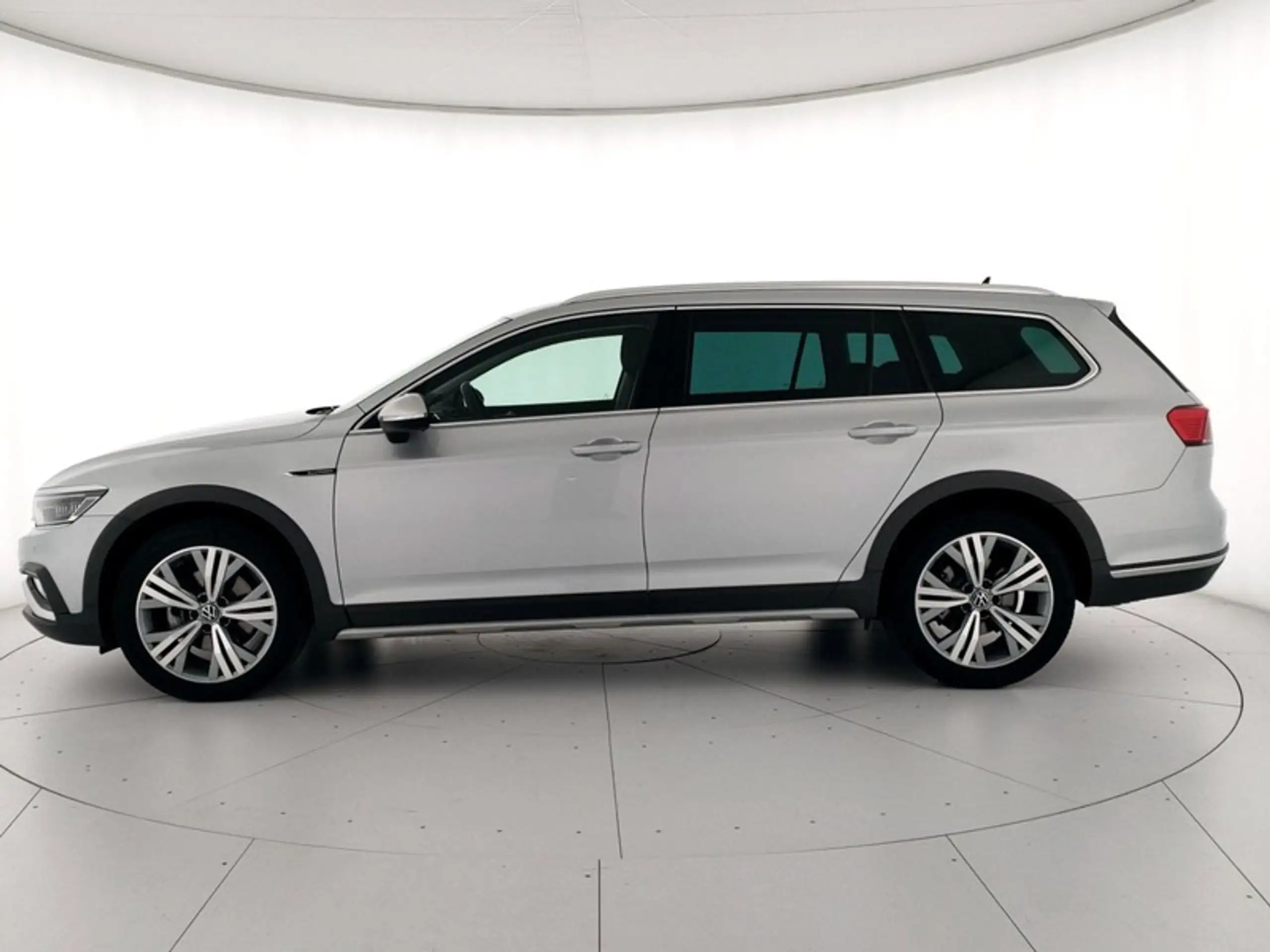 Volkswagen - Passat Alltrack