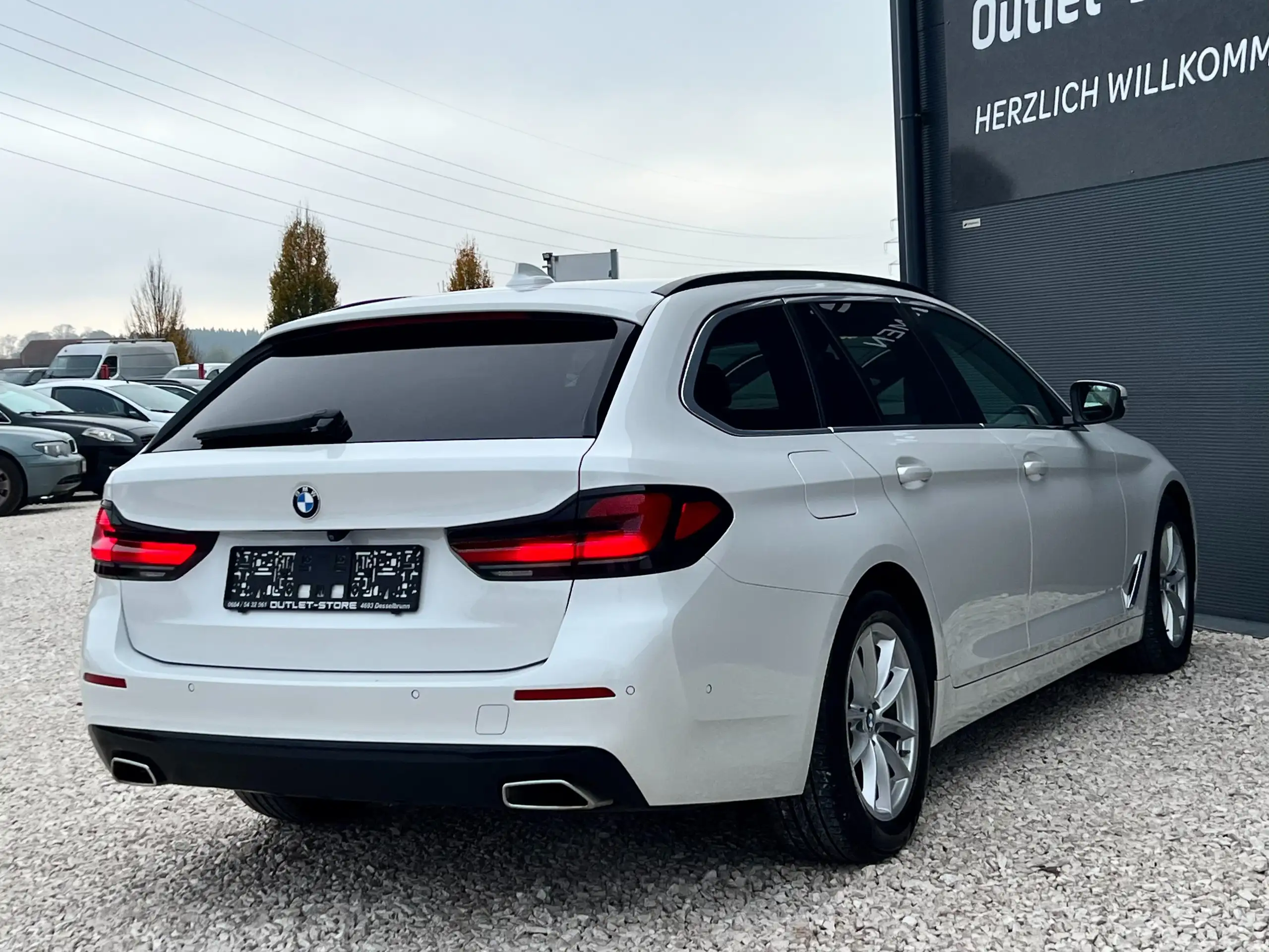 BMW - 520