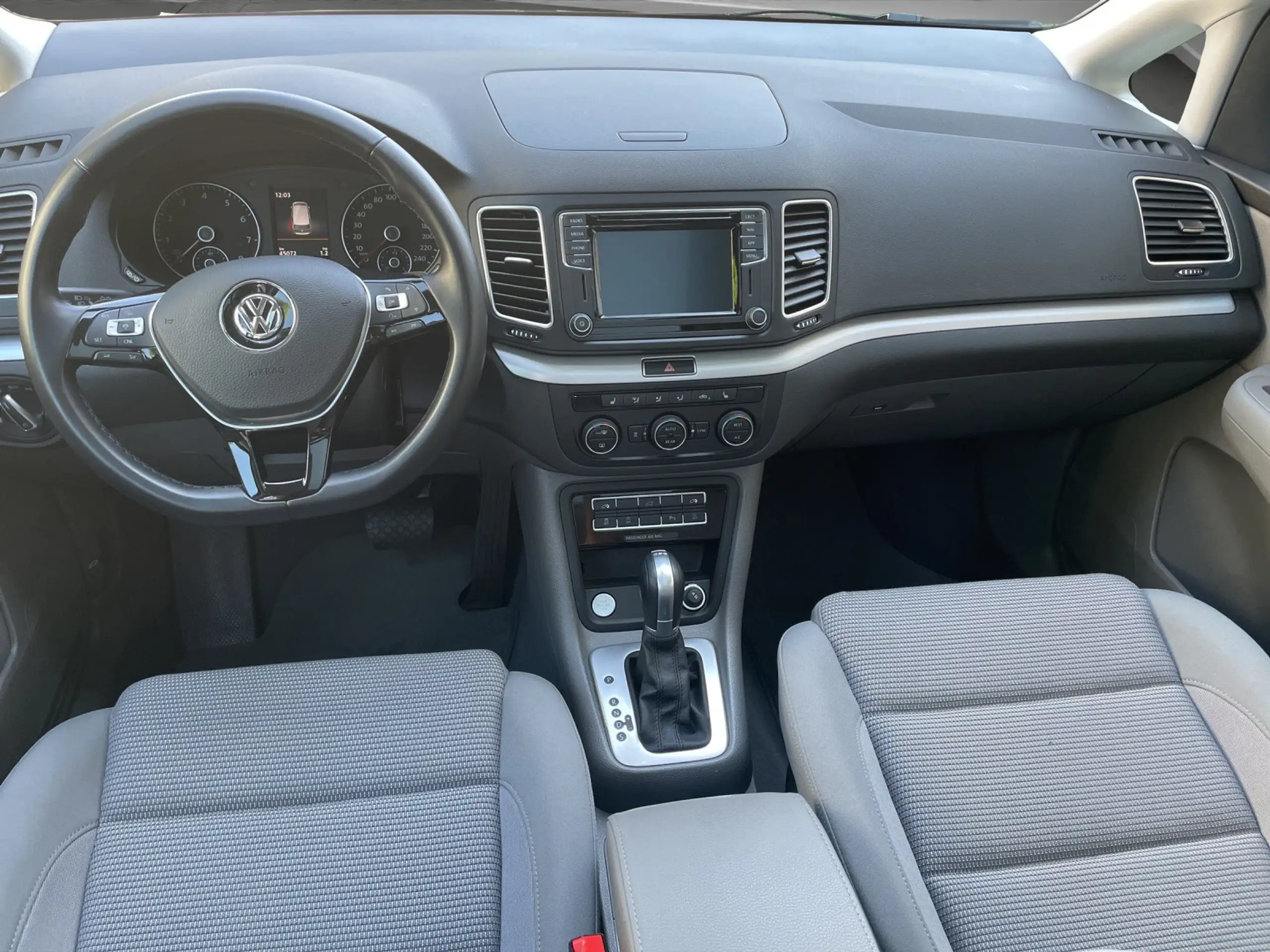 Volkswagen - Sharan