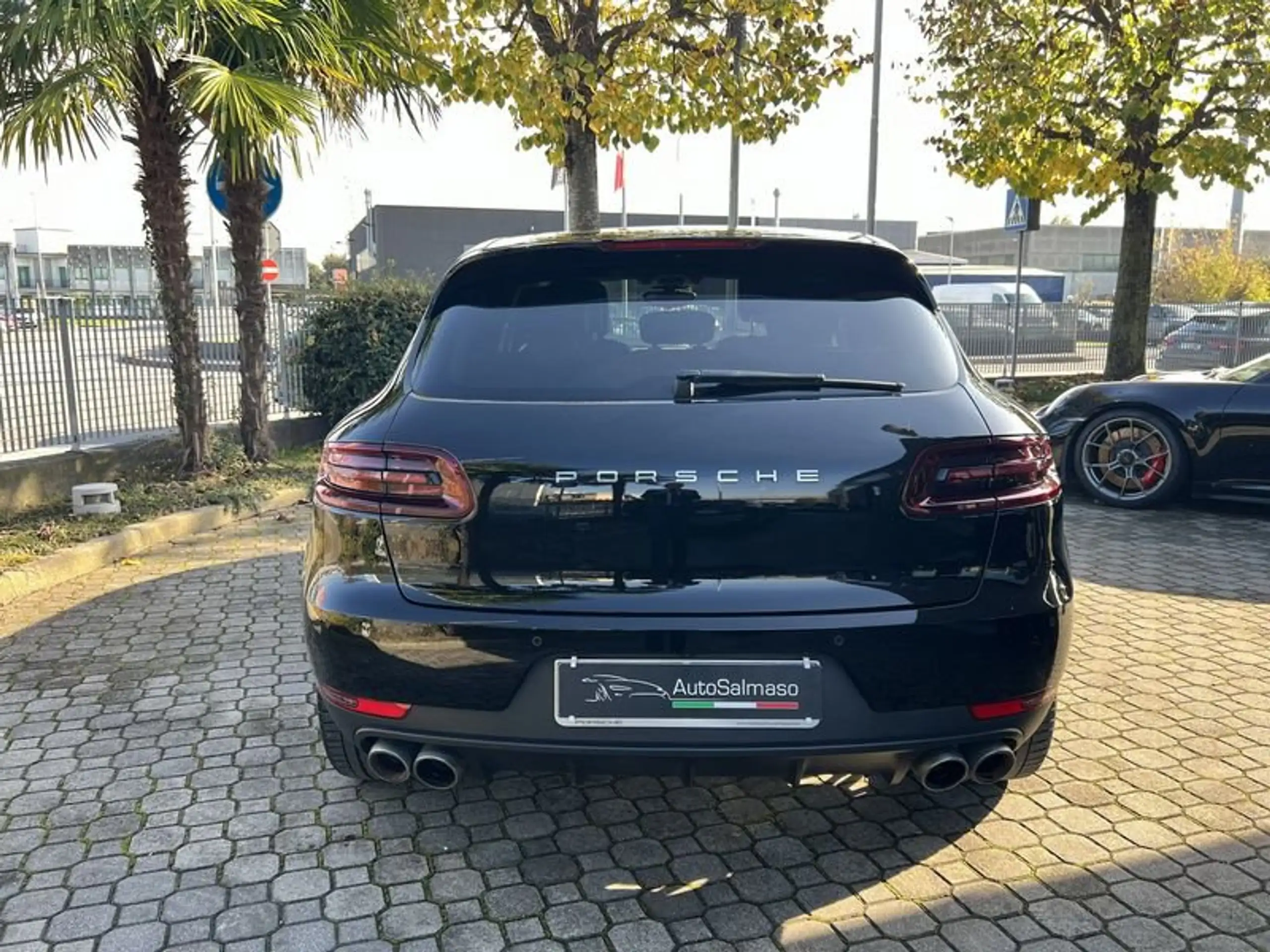 Porsche - Macan