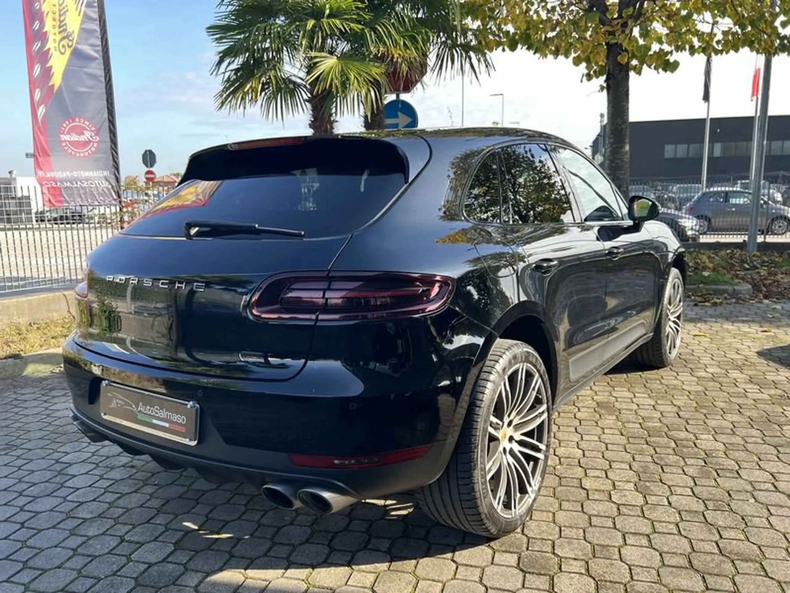 Porsche - Macan