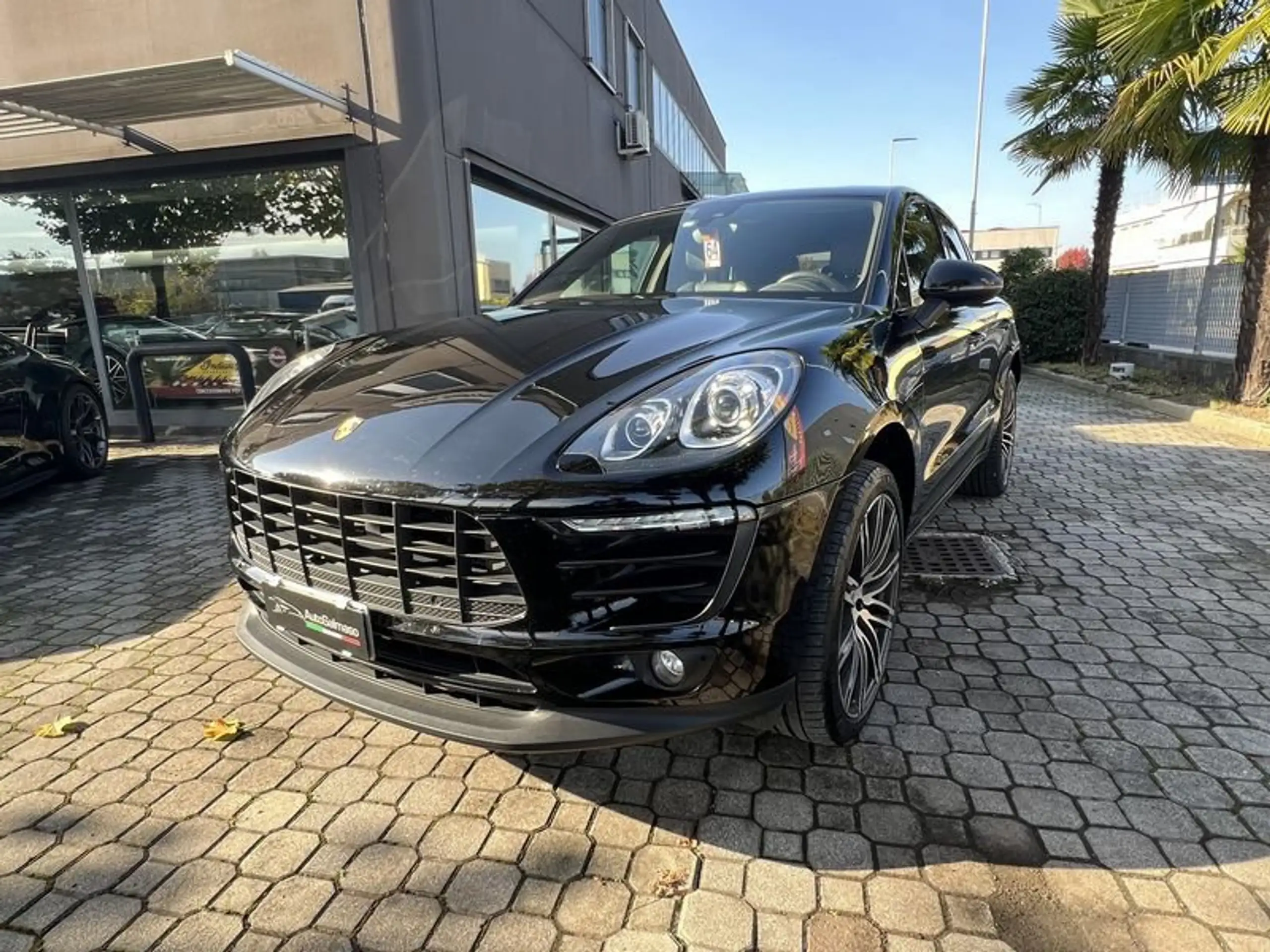 Porsche - Macan