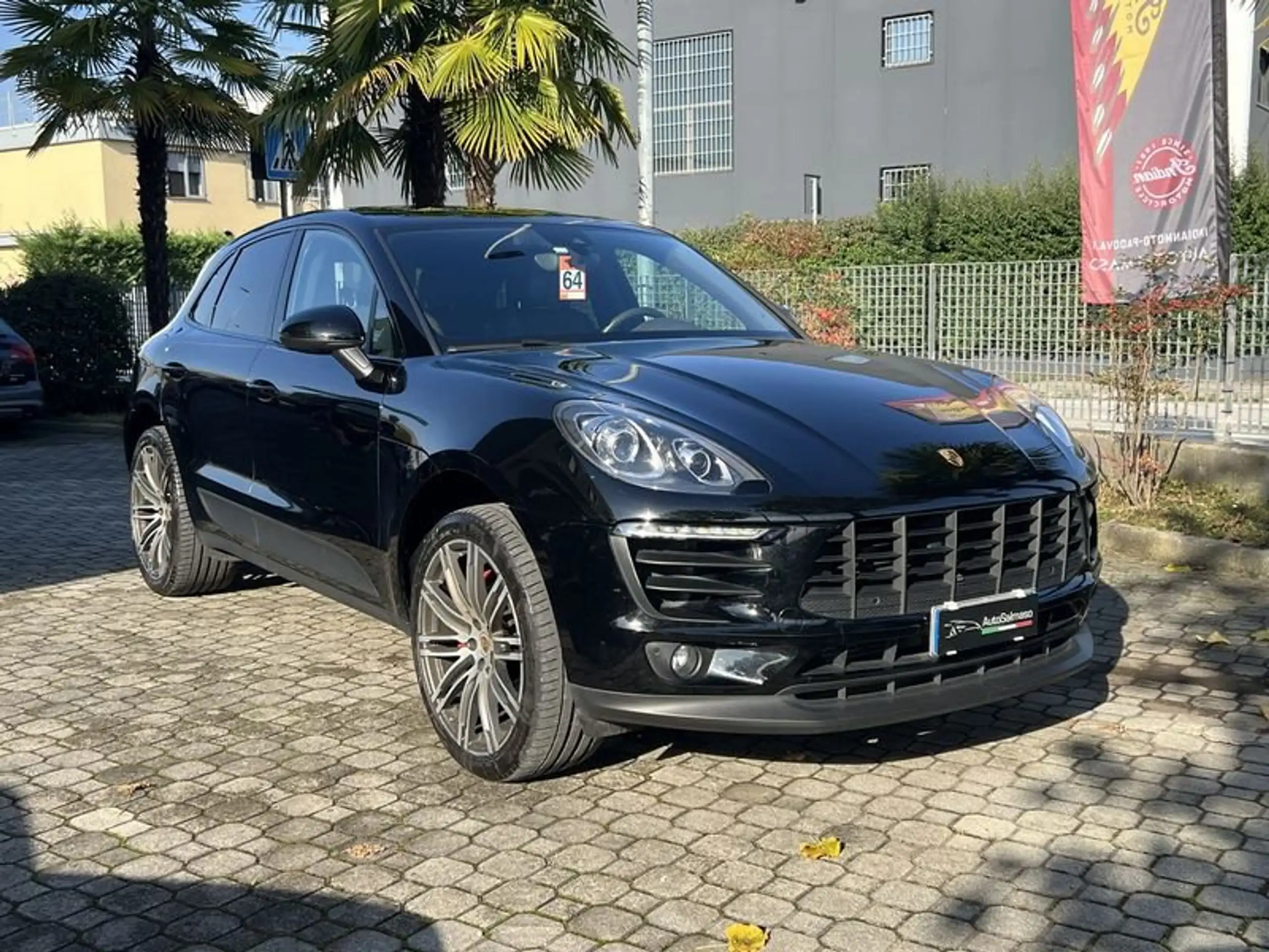 Porsche - Macan