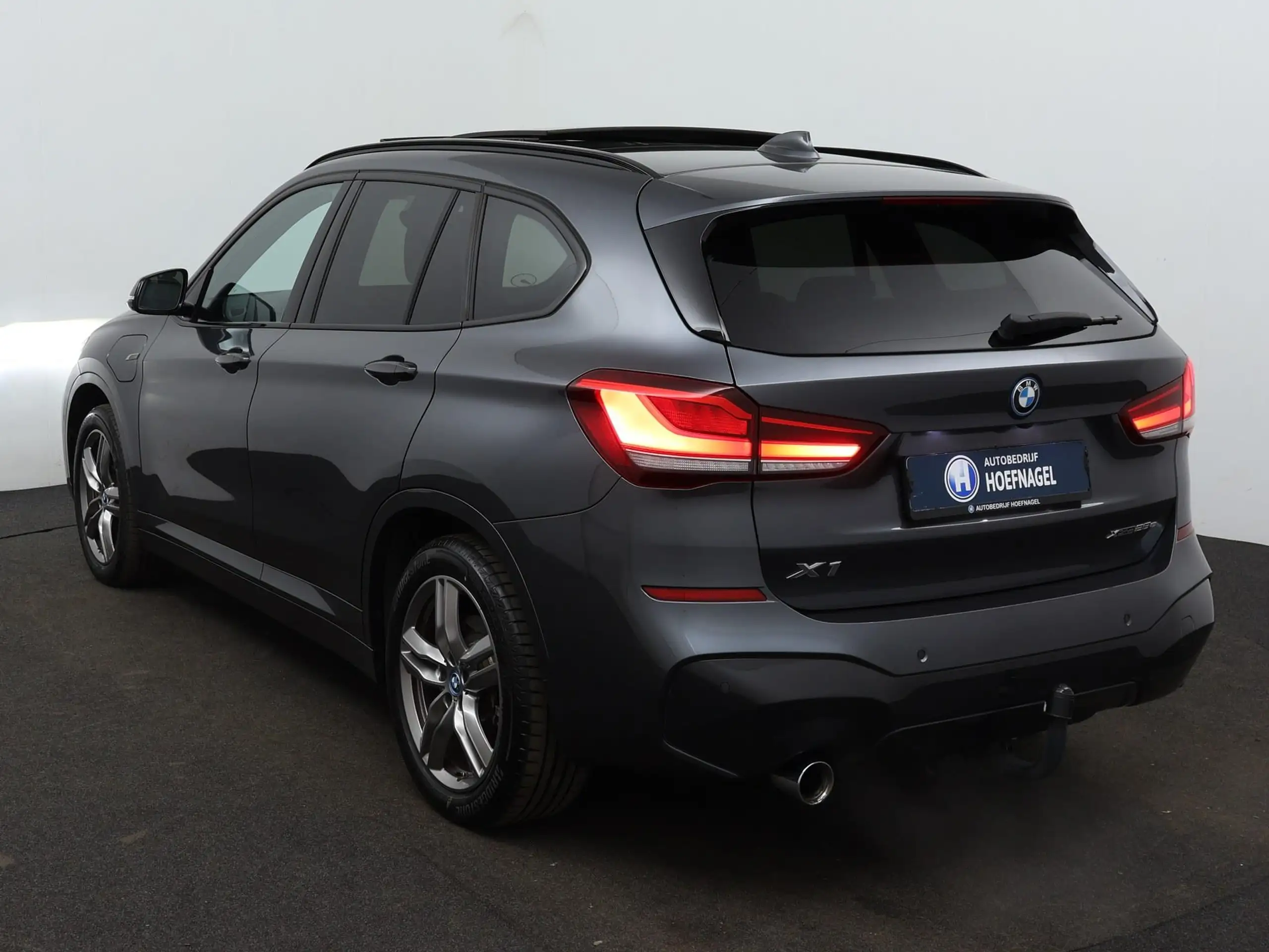 BMW - X1