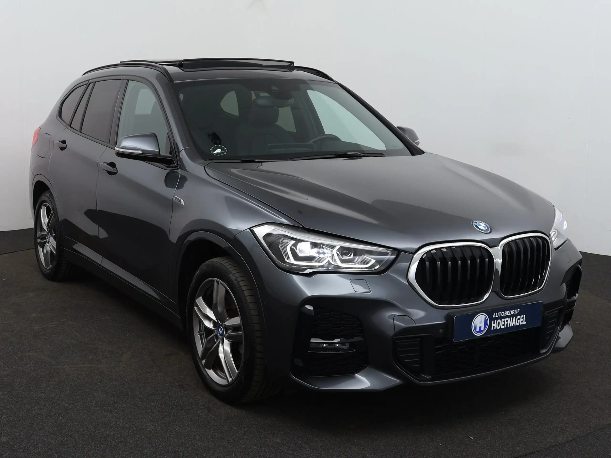 BMW - X1