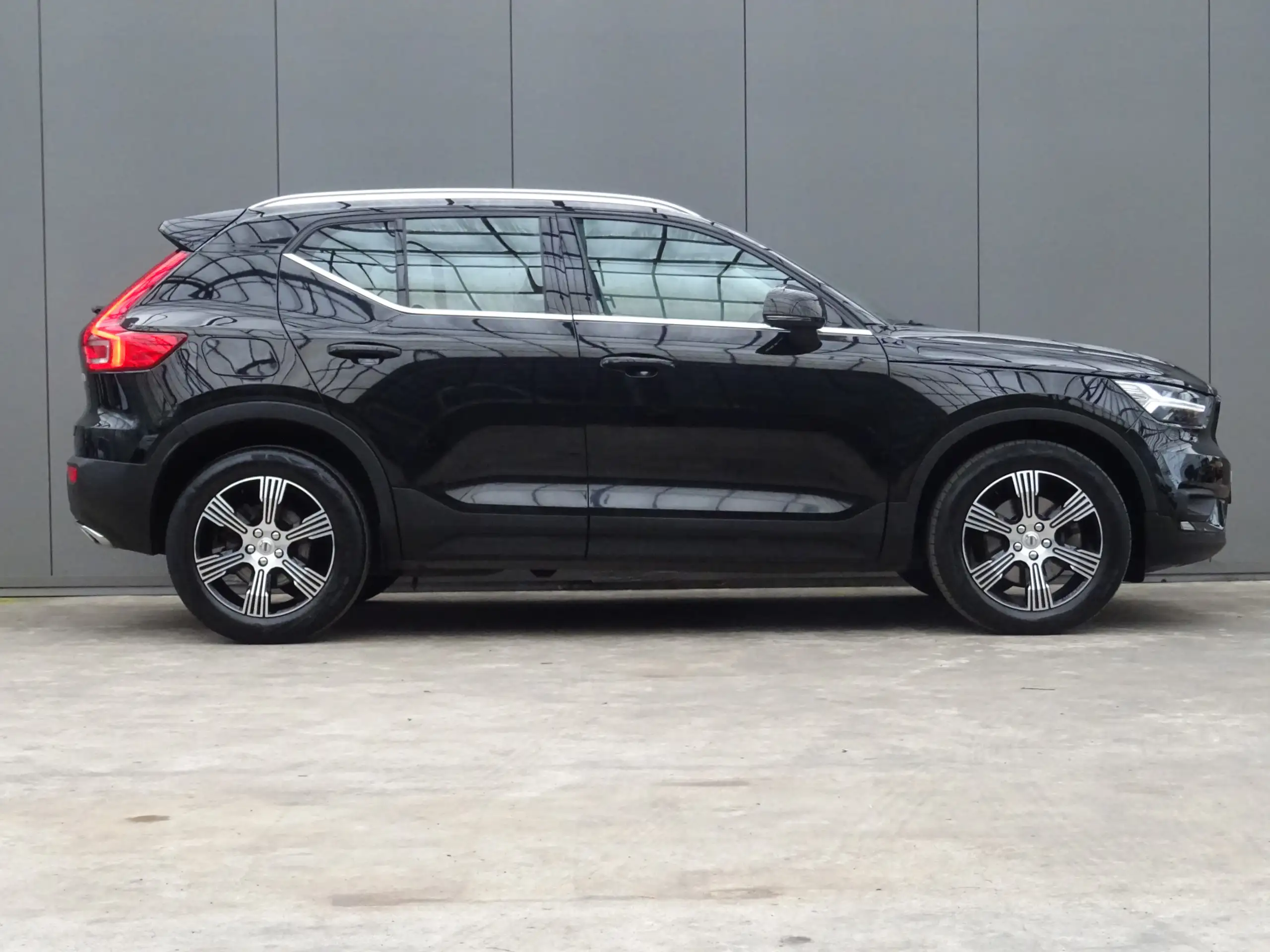 Volvo - XC40