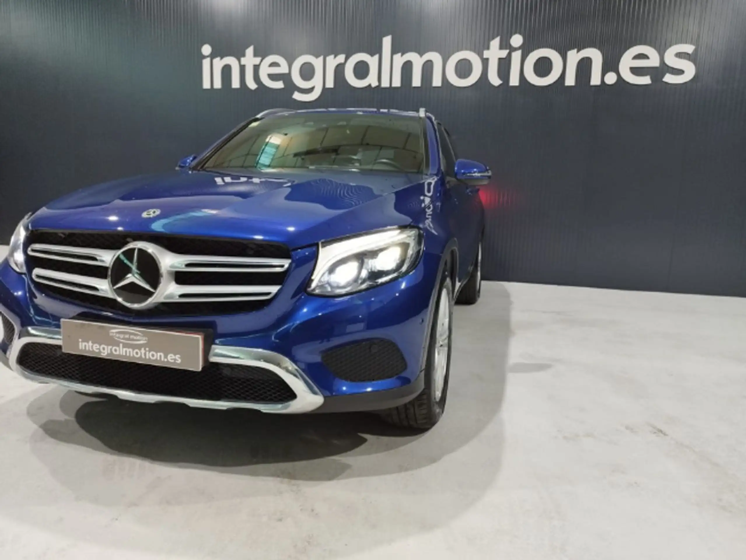 Mercedes-Benz - GLC 220