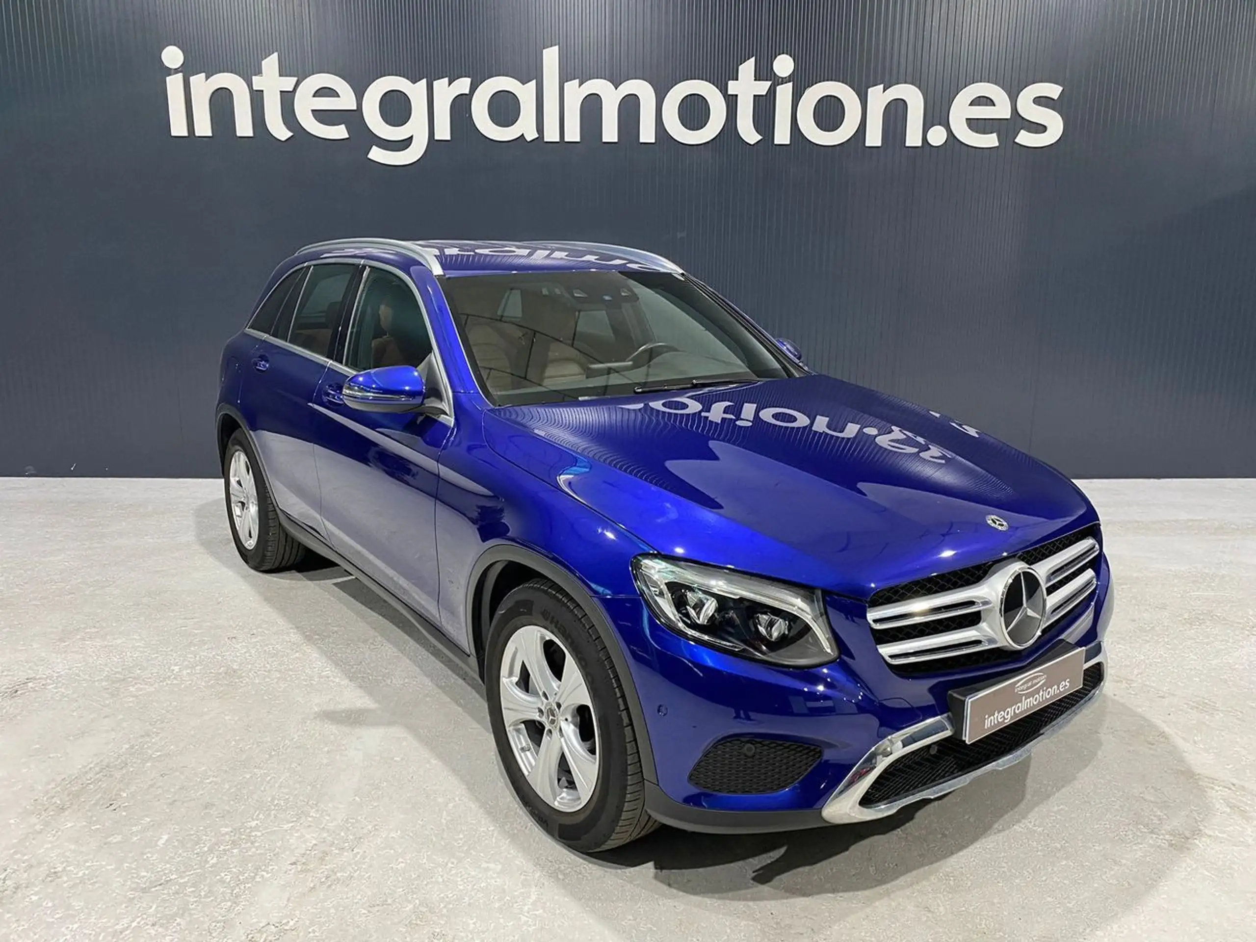 Mercedes-Benz - GLC 220