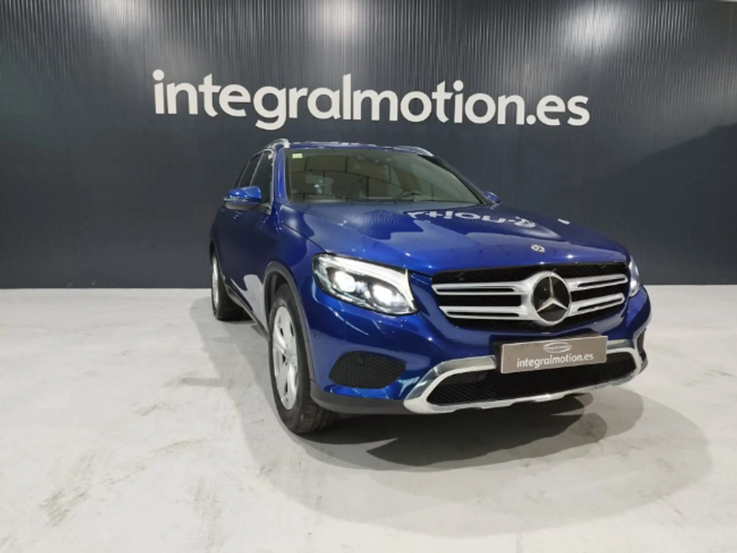 Mercedes-Benz - GLC 220