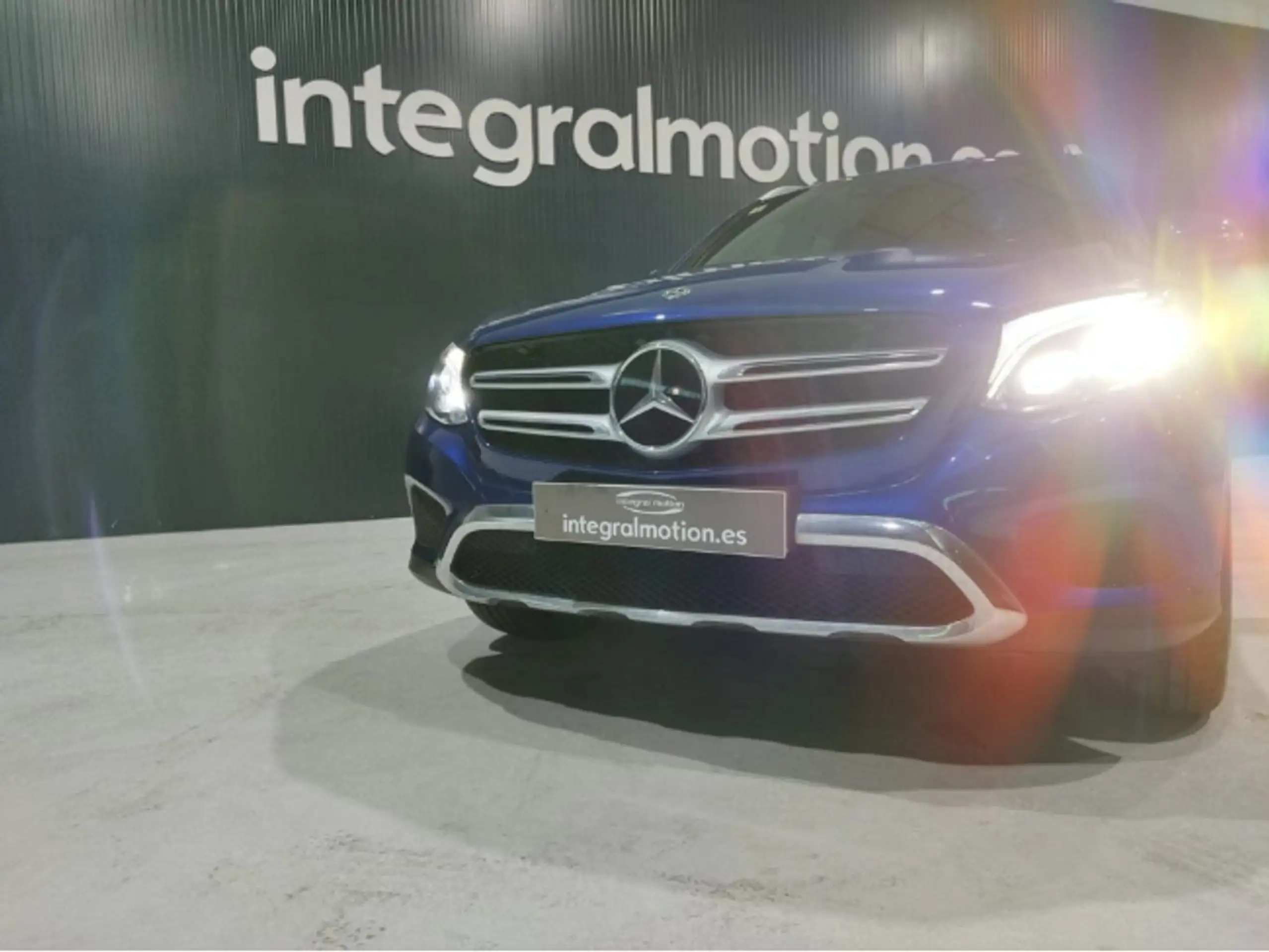 Mercedes-Benz - GLC 220