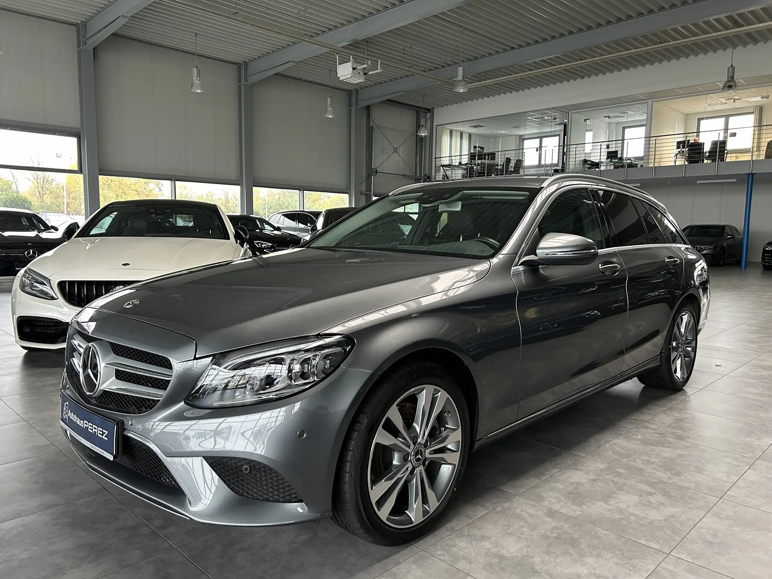 Mercedes-Benz - C 300