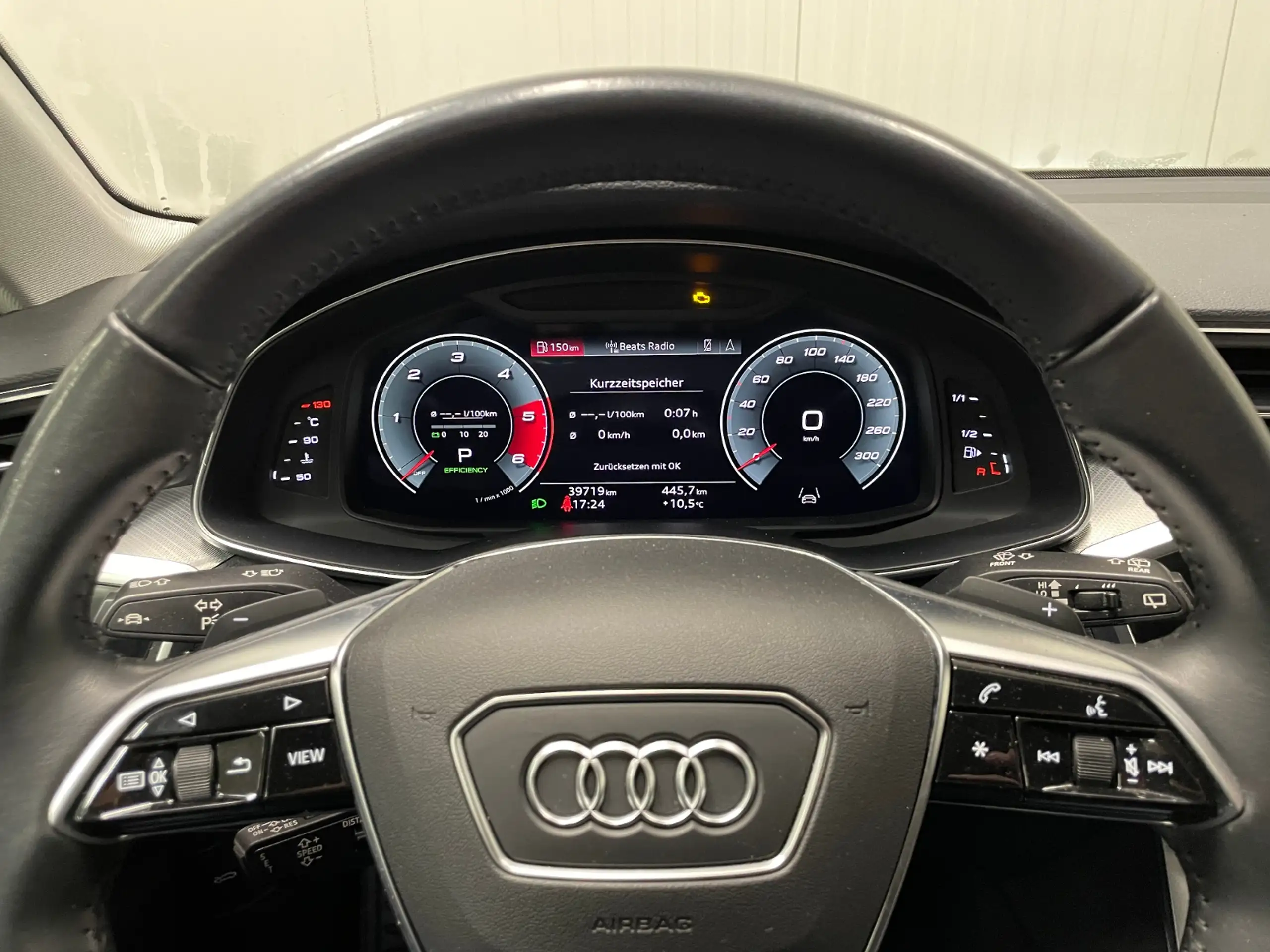 Audi - A6