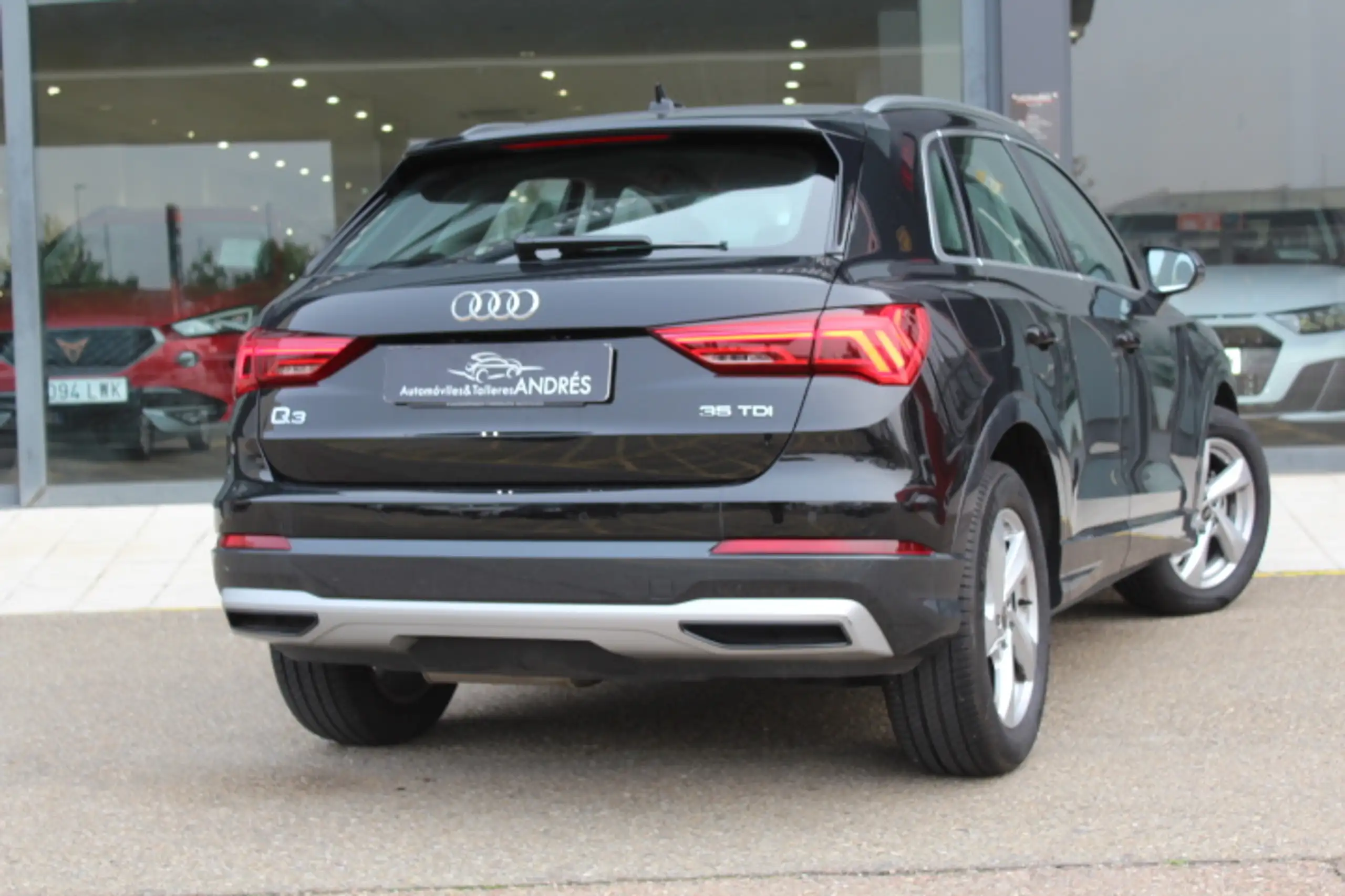 Audi - Q3