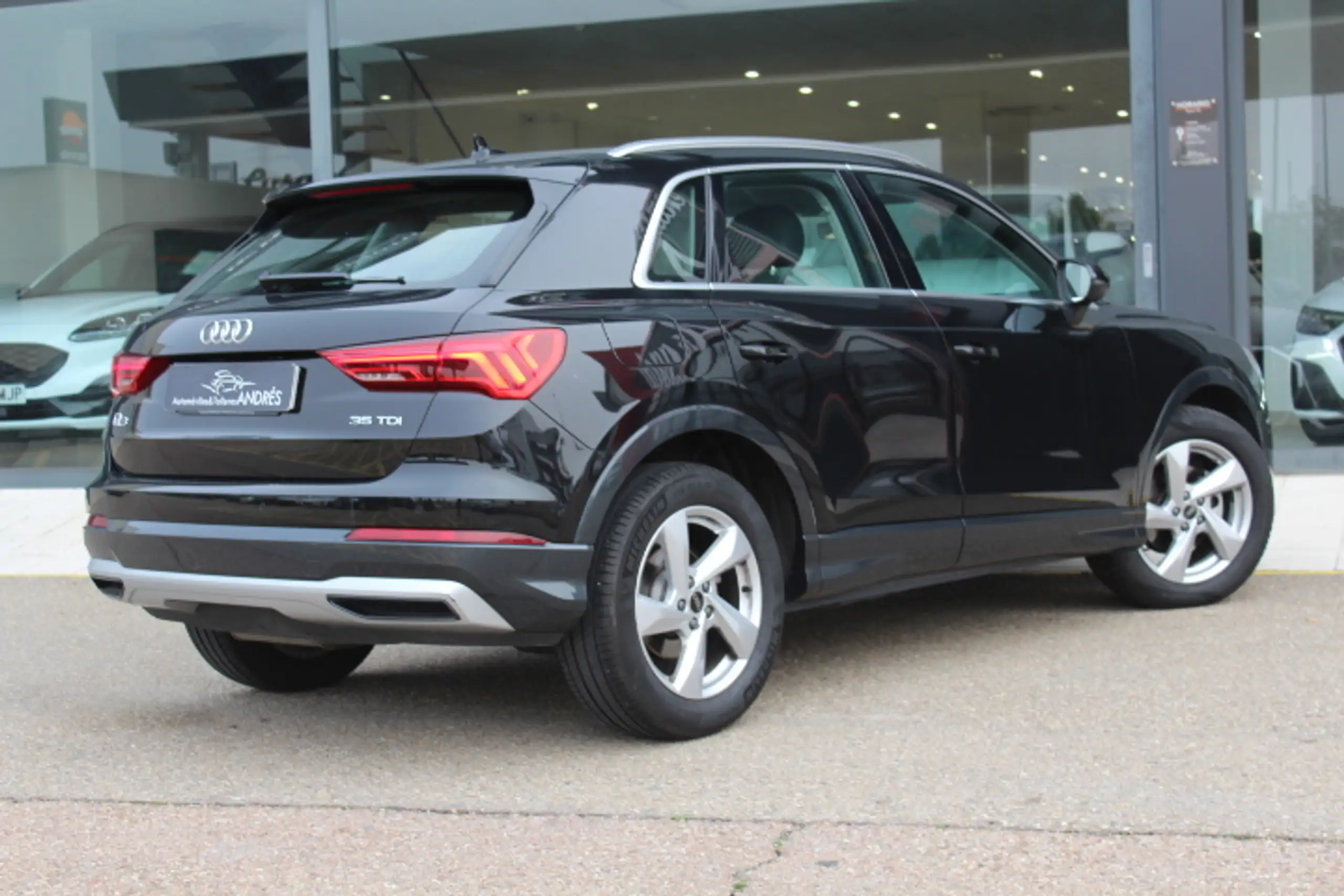 Audi - Q3