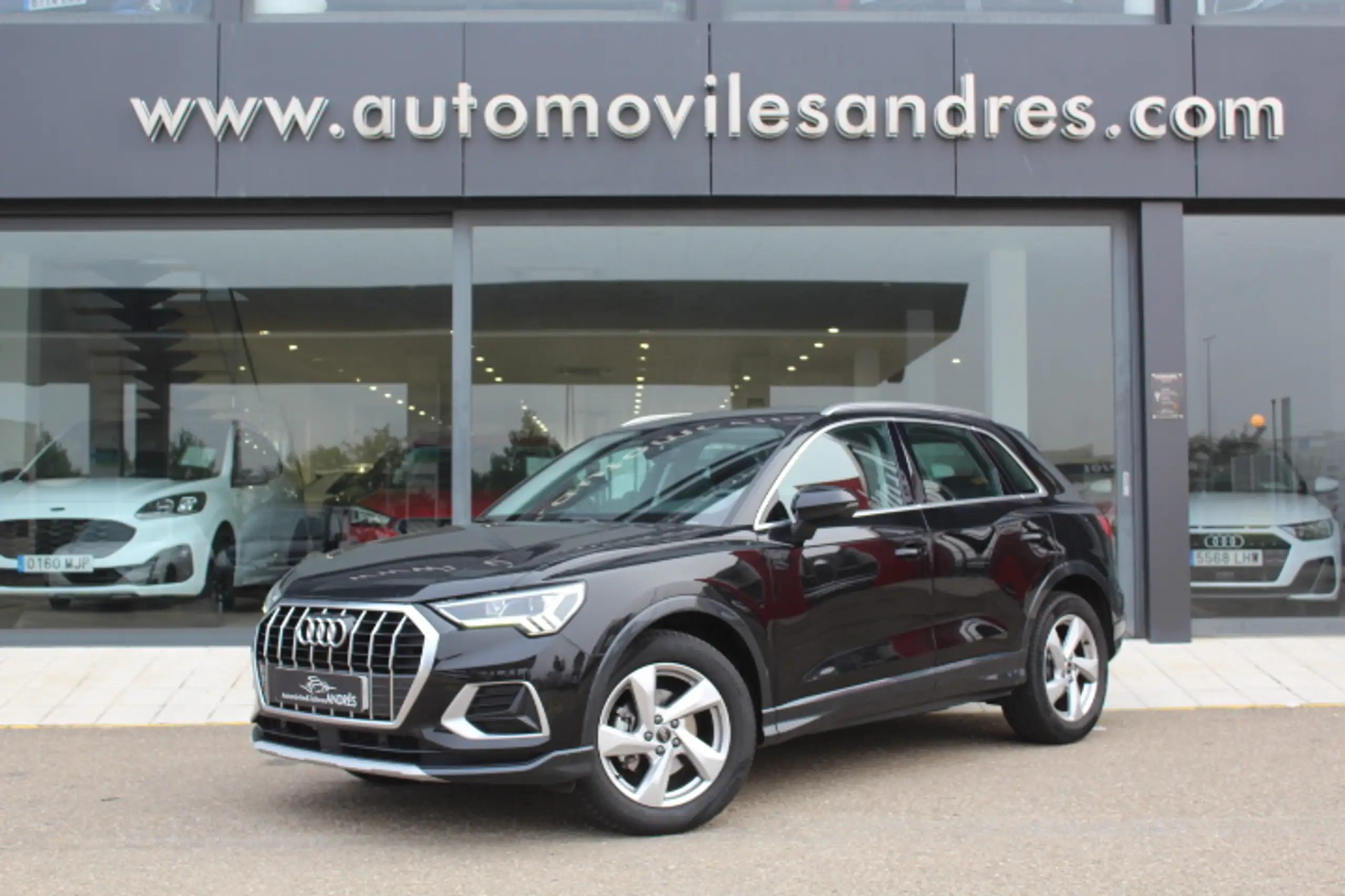 Audi - Q3