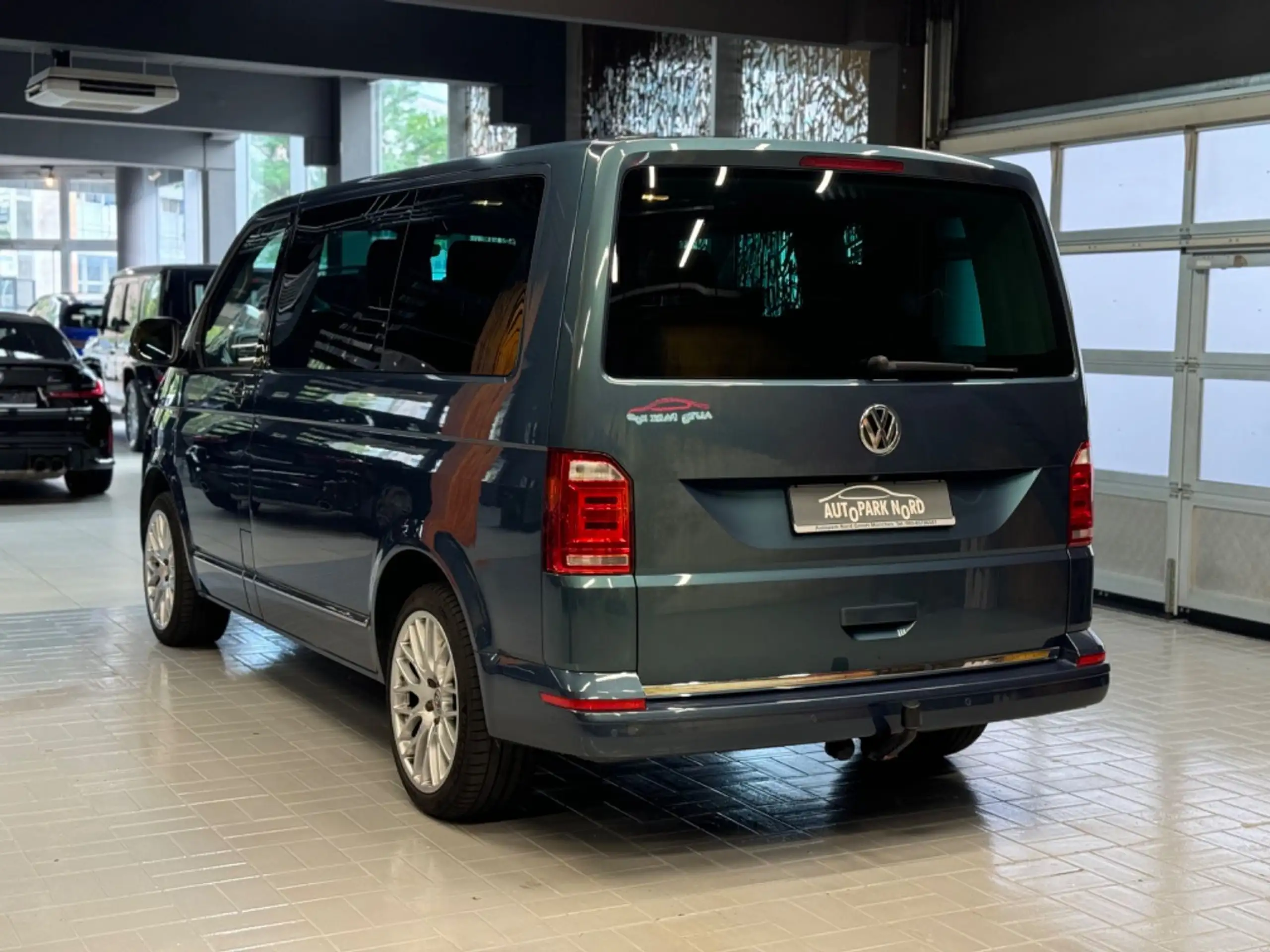 Volkswagen - T6 Multivan