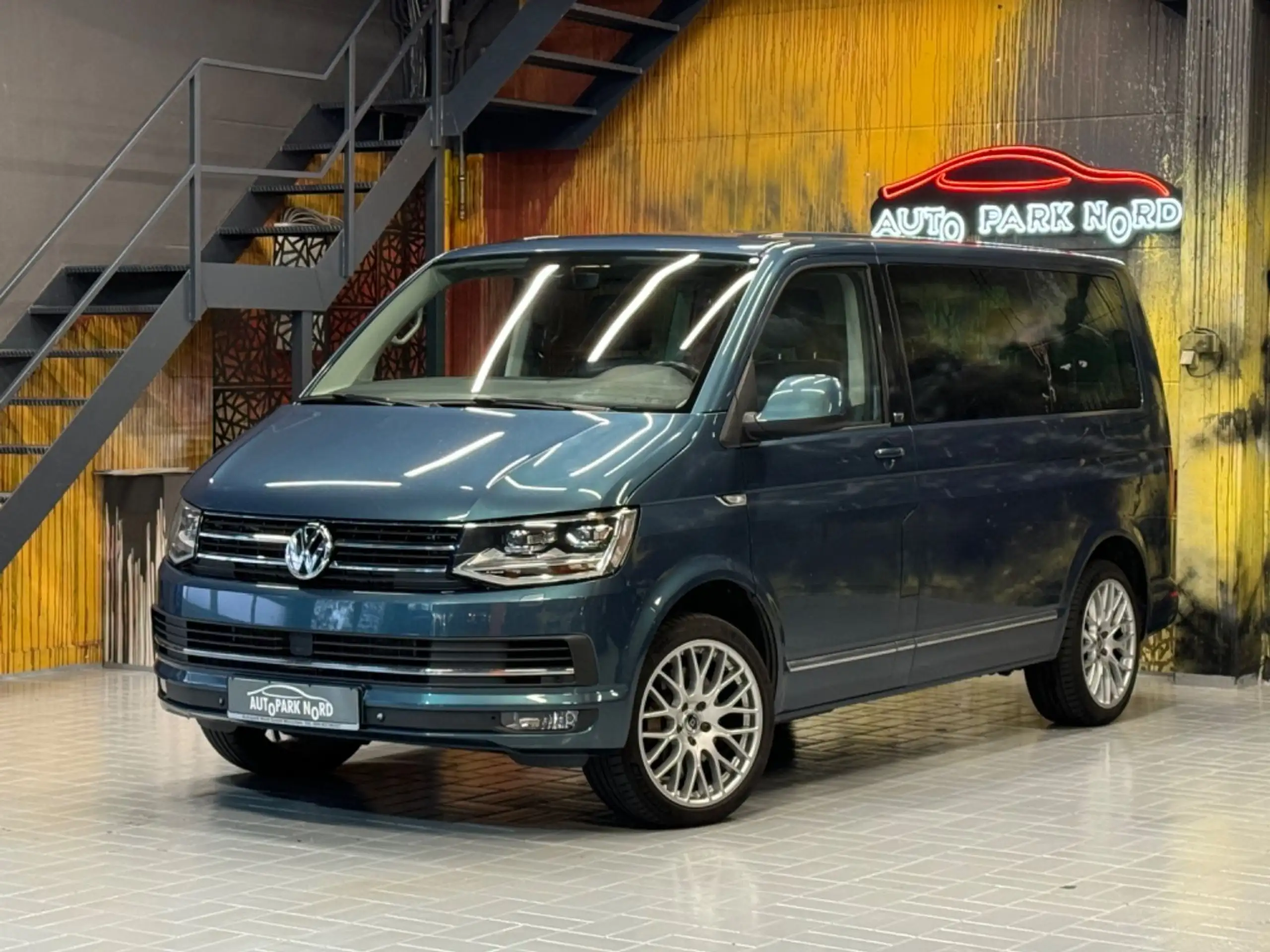 Volkswagen - T6 Multivan