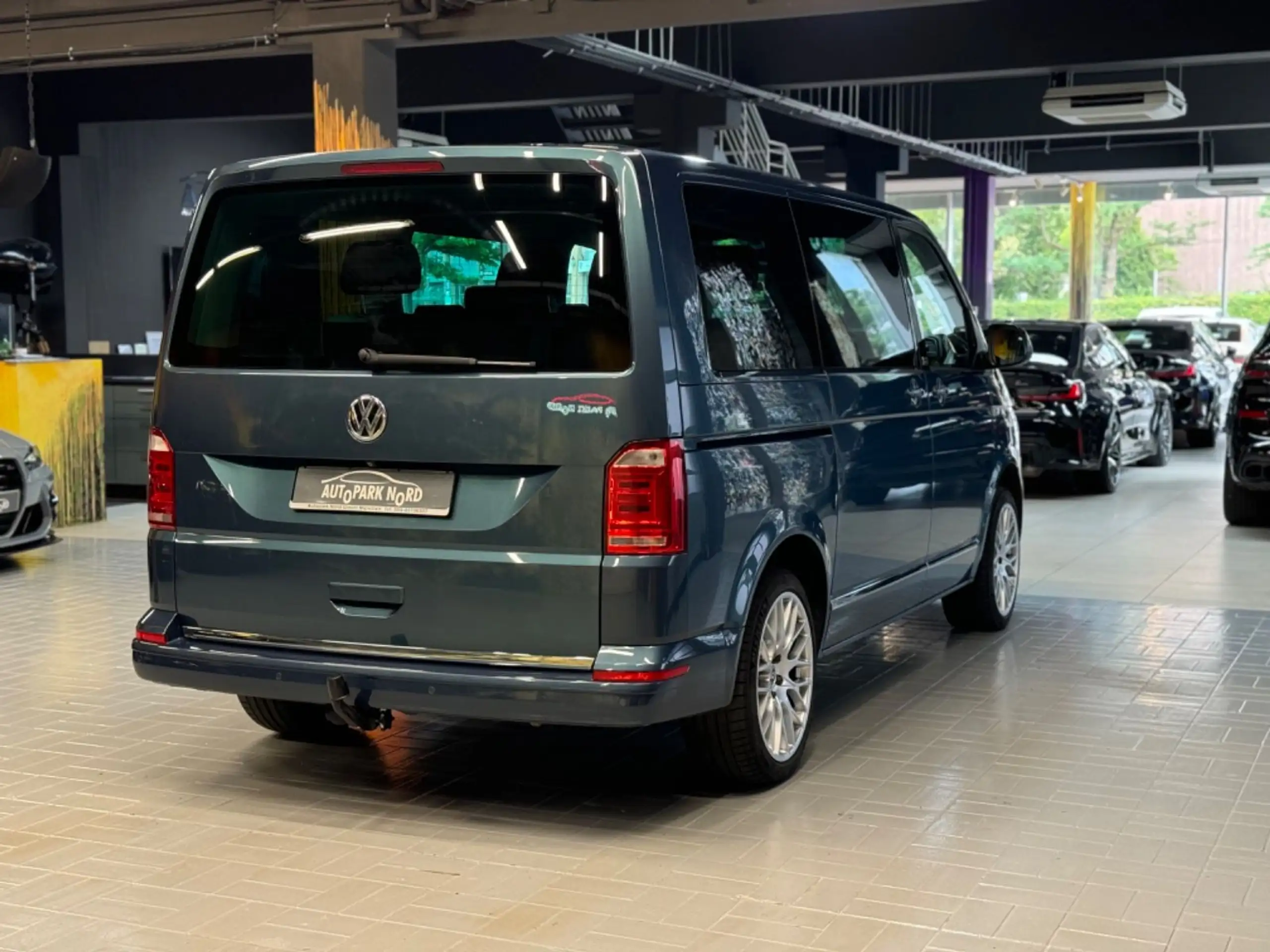 Volkswagen - T6 Multivan