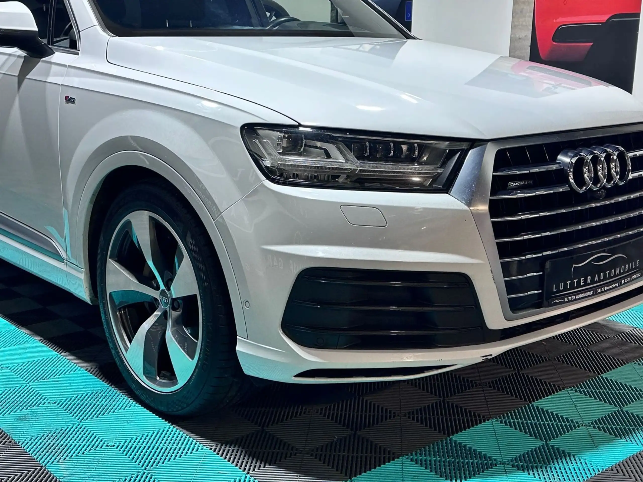 Audi - Q7