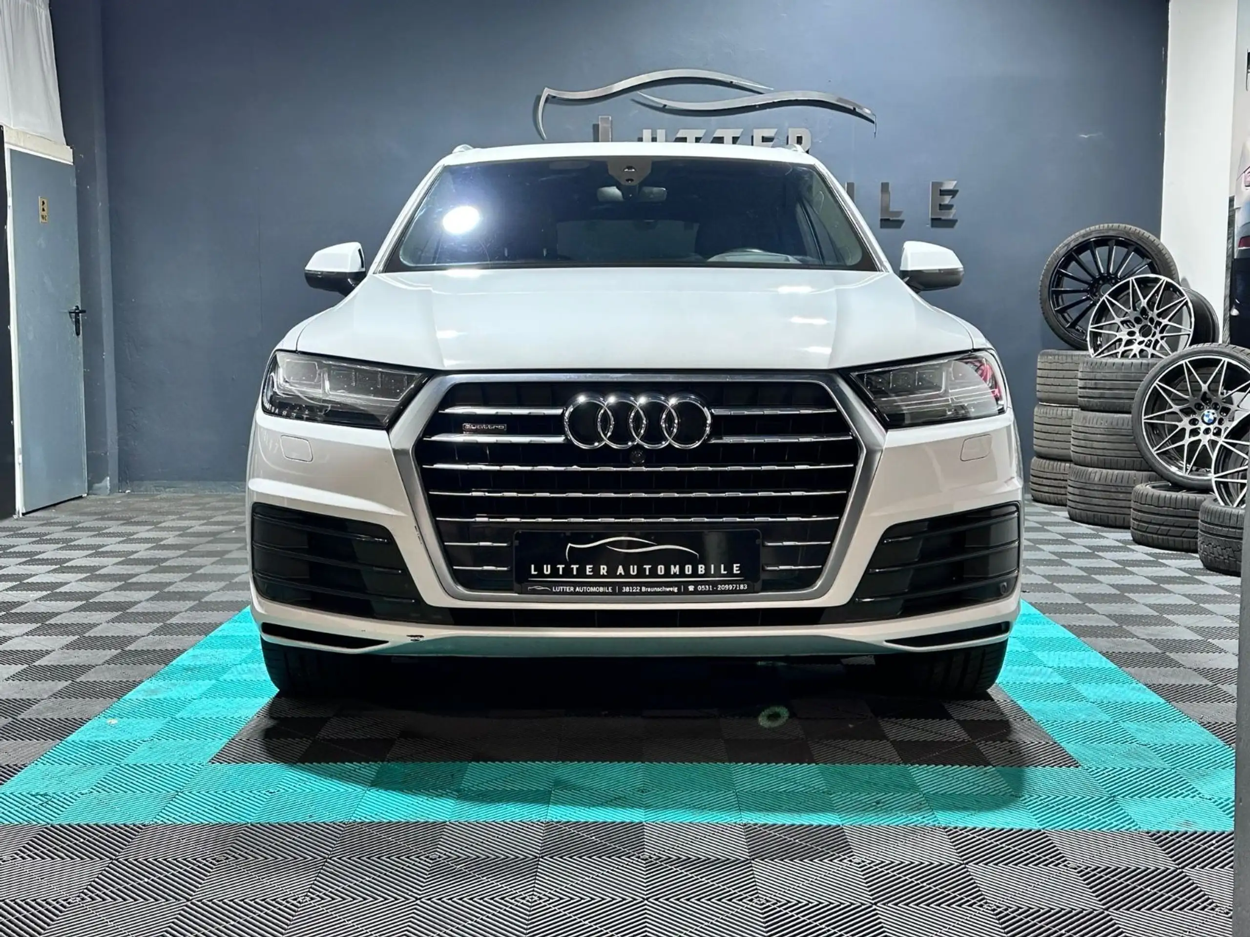 Audi - Q7