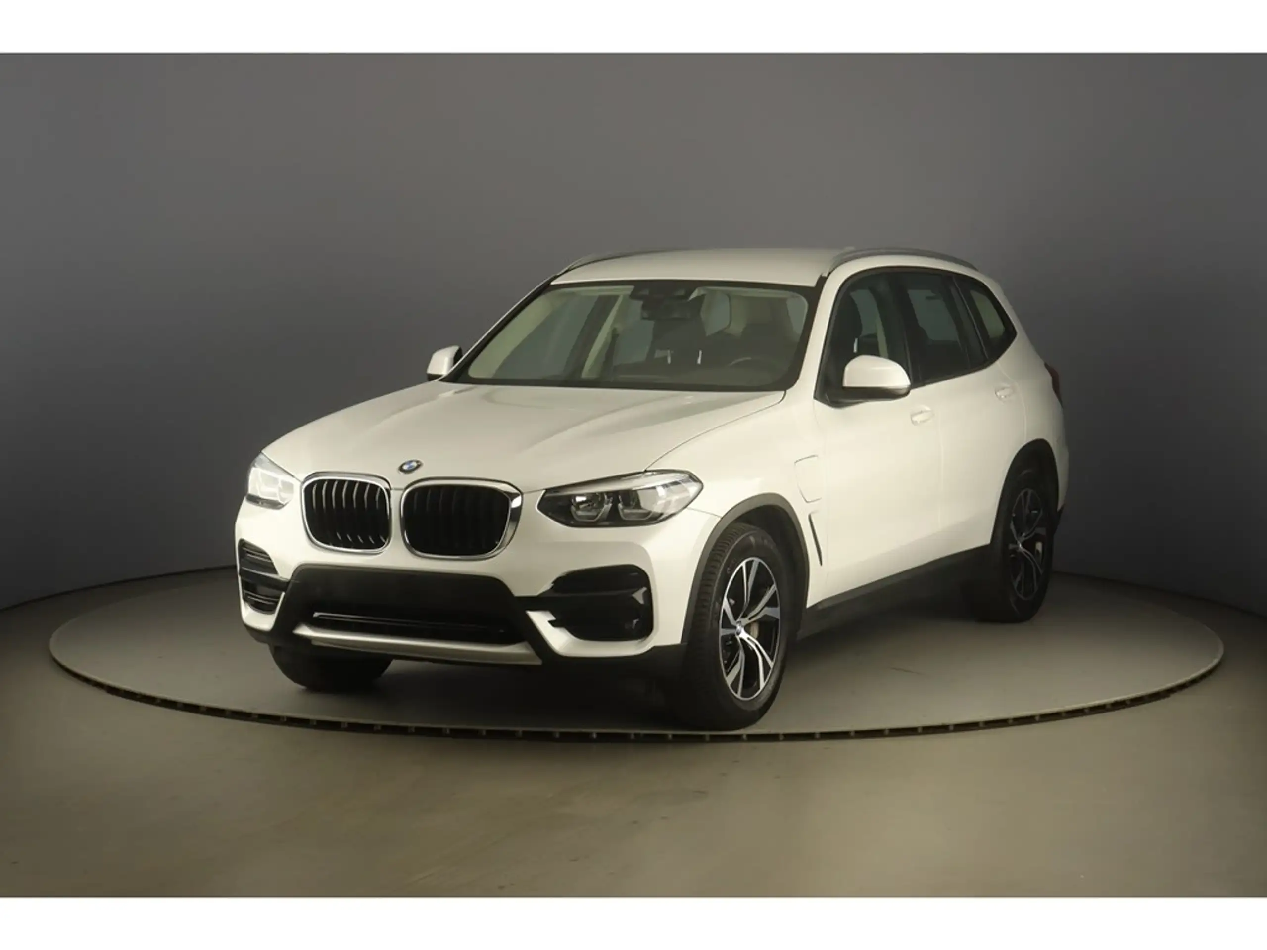 BMW - X3