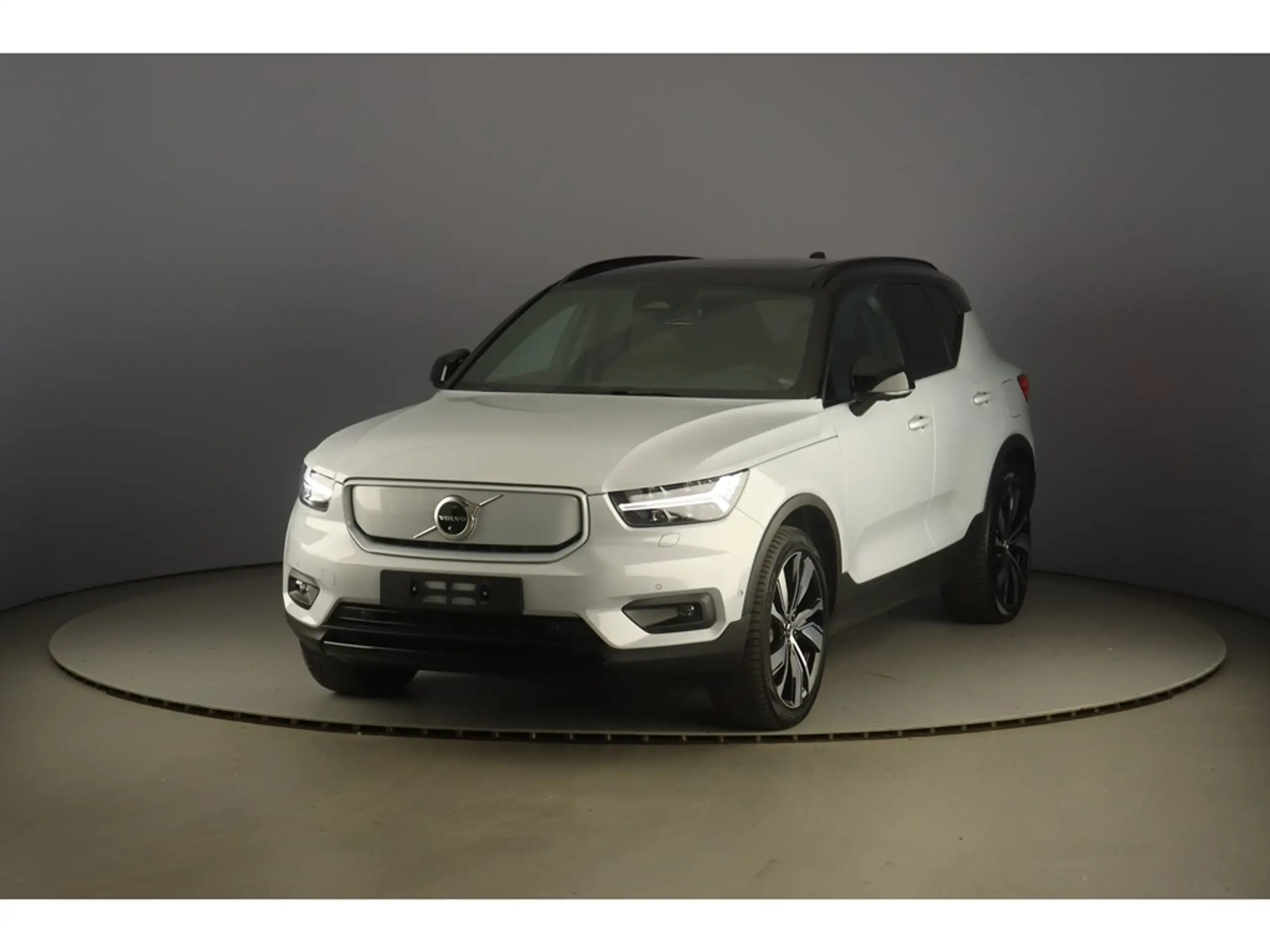 Volvo XC40 2021