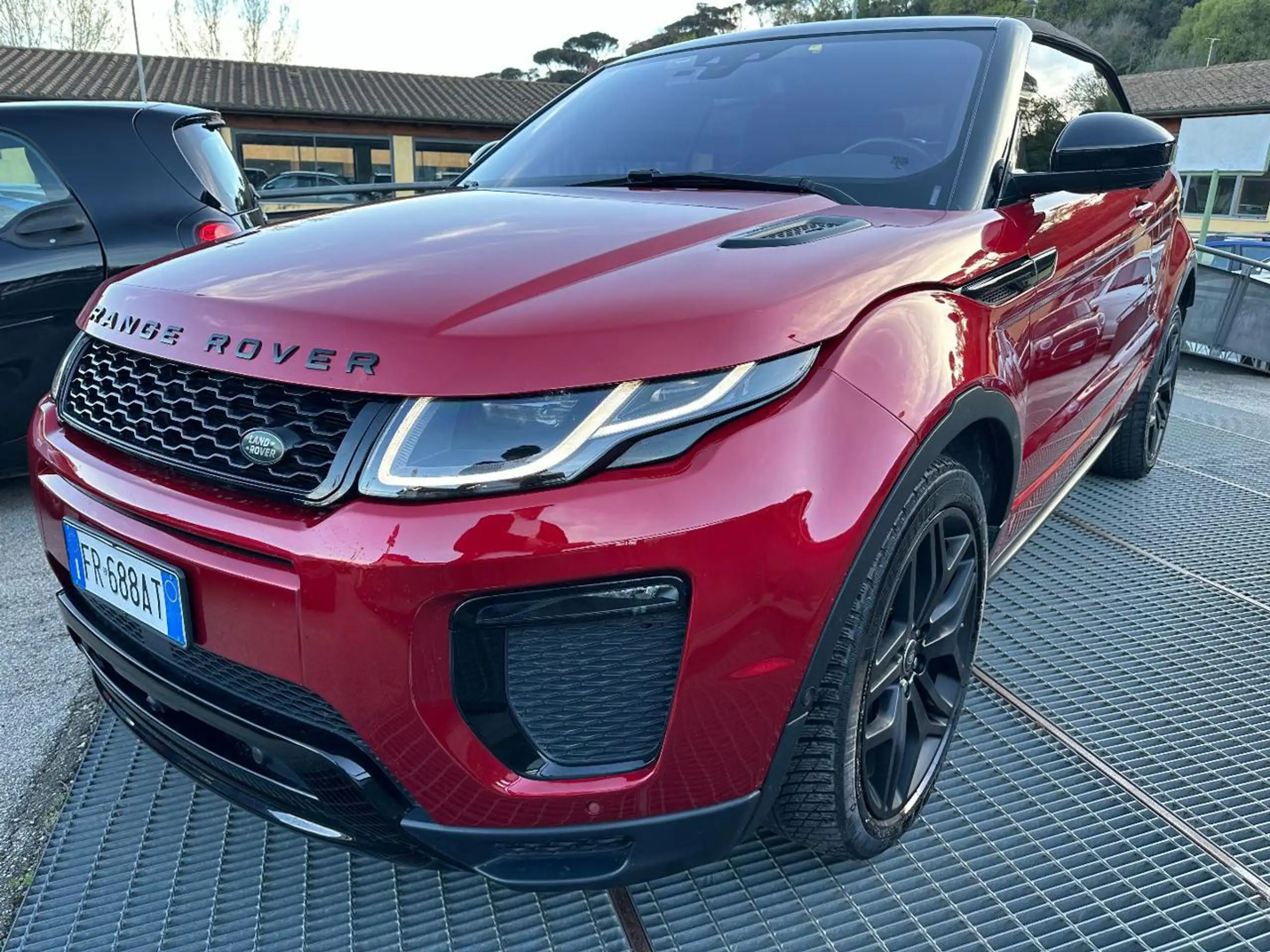 Land Rover - Range Rover Evoque