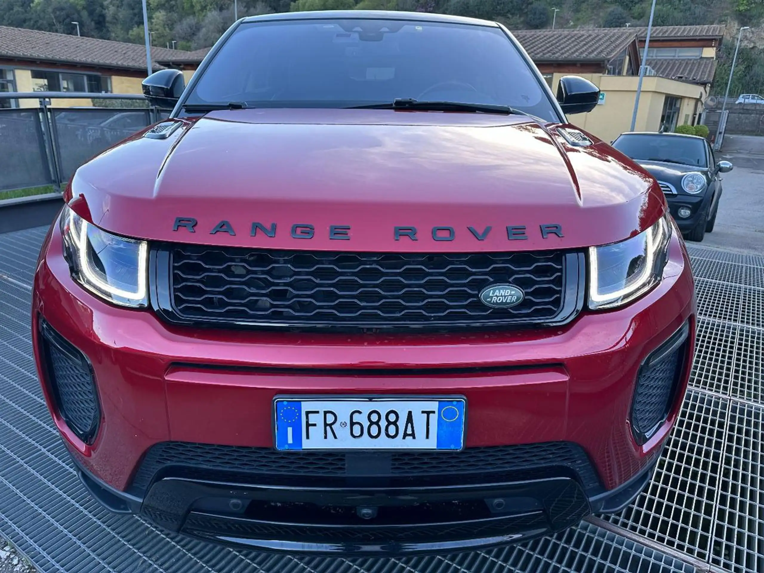 Land Rover - Range Rover Evoque