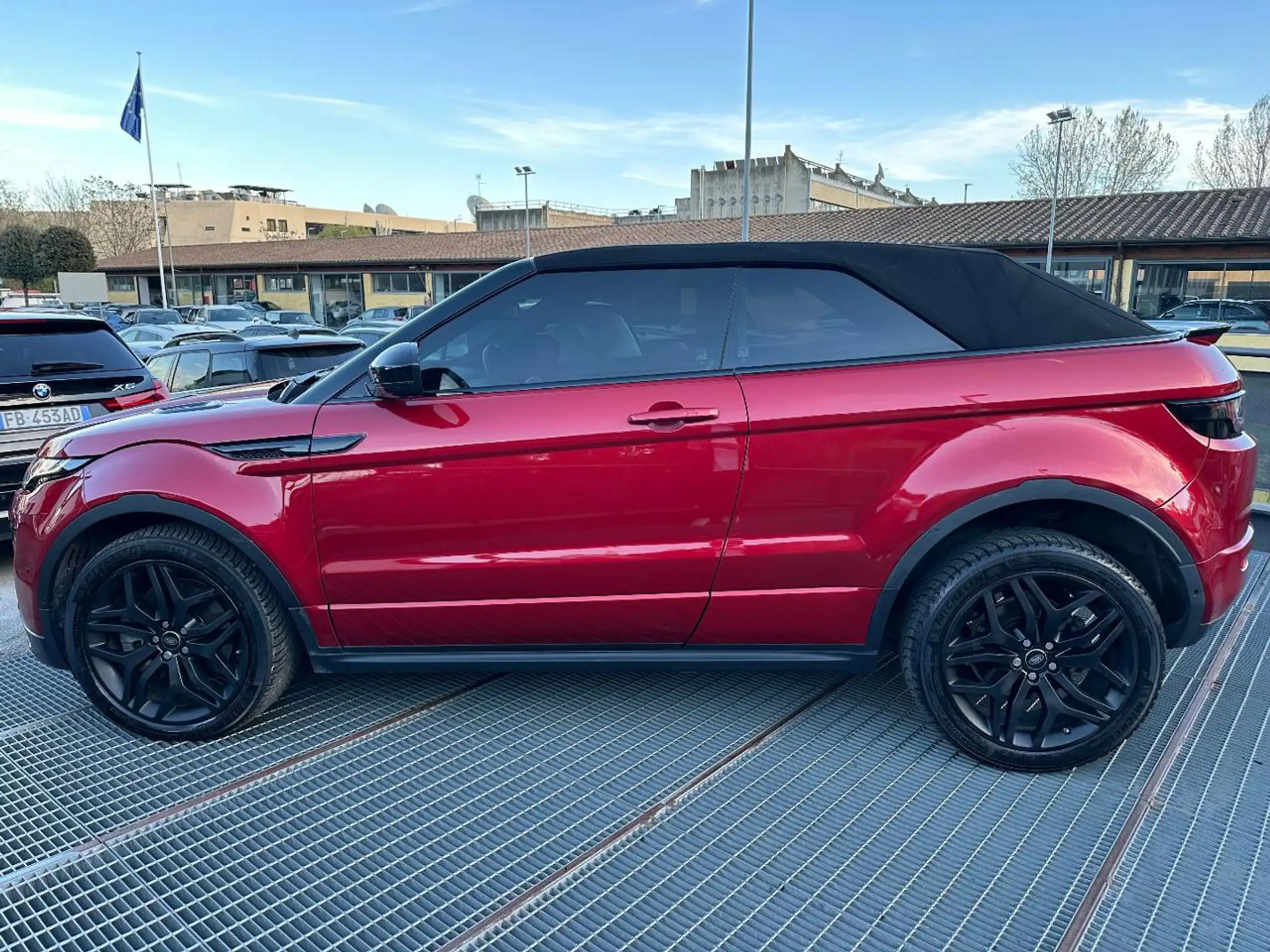 Land Rover - Range Rover Evoque