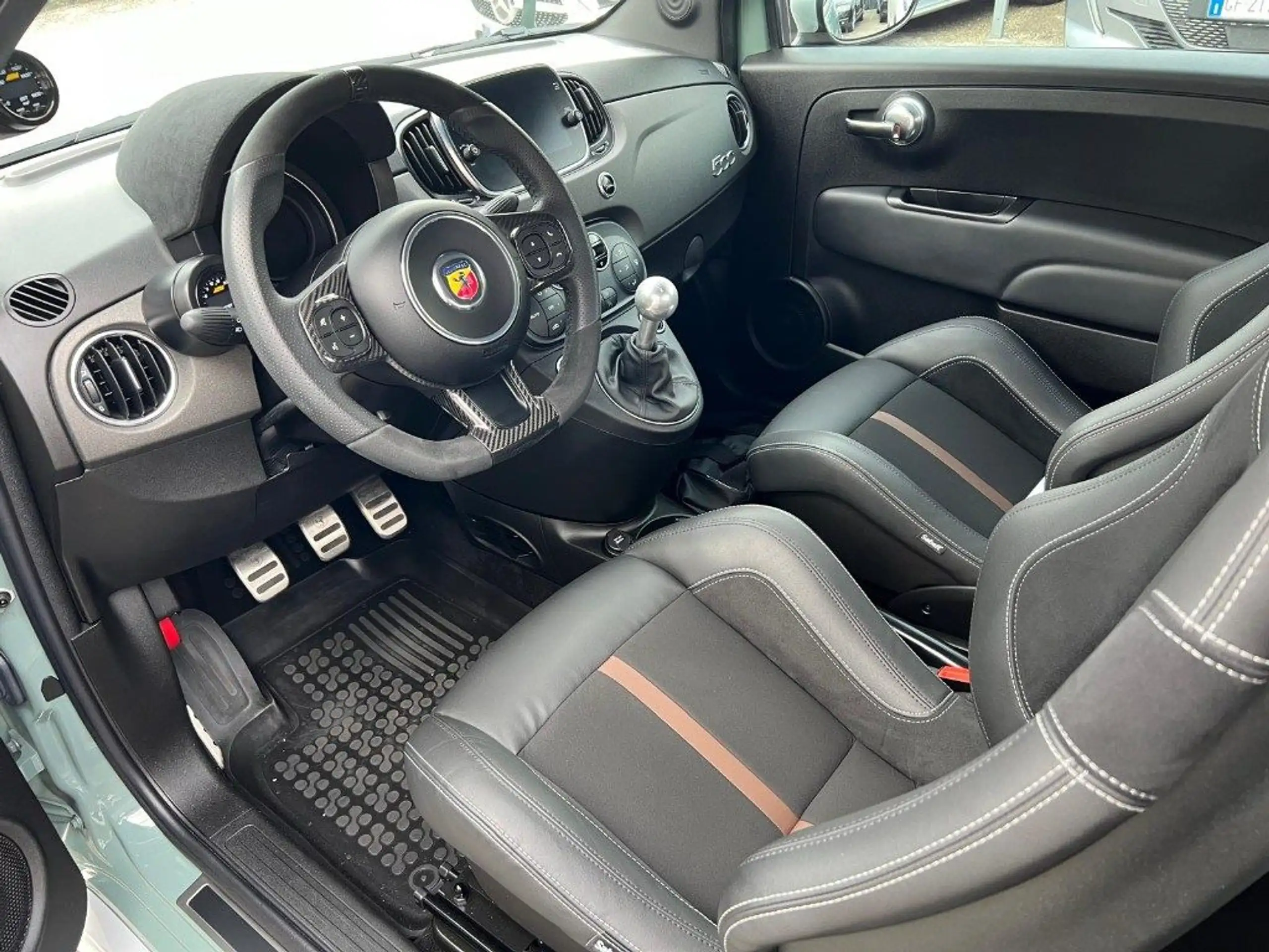 Abarth - 695