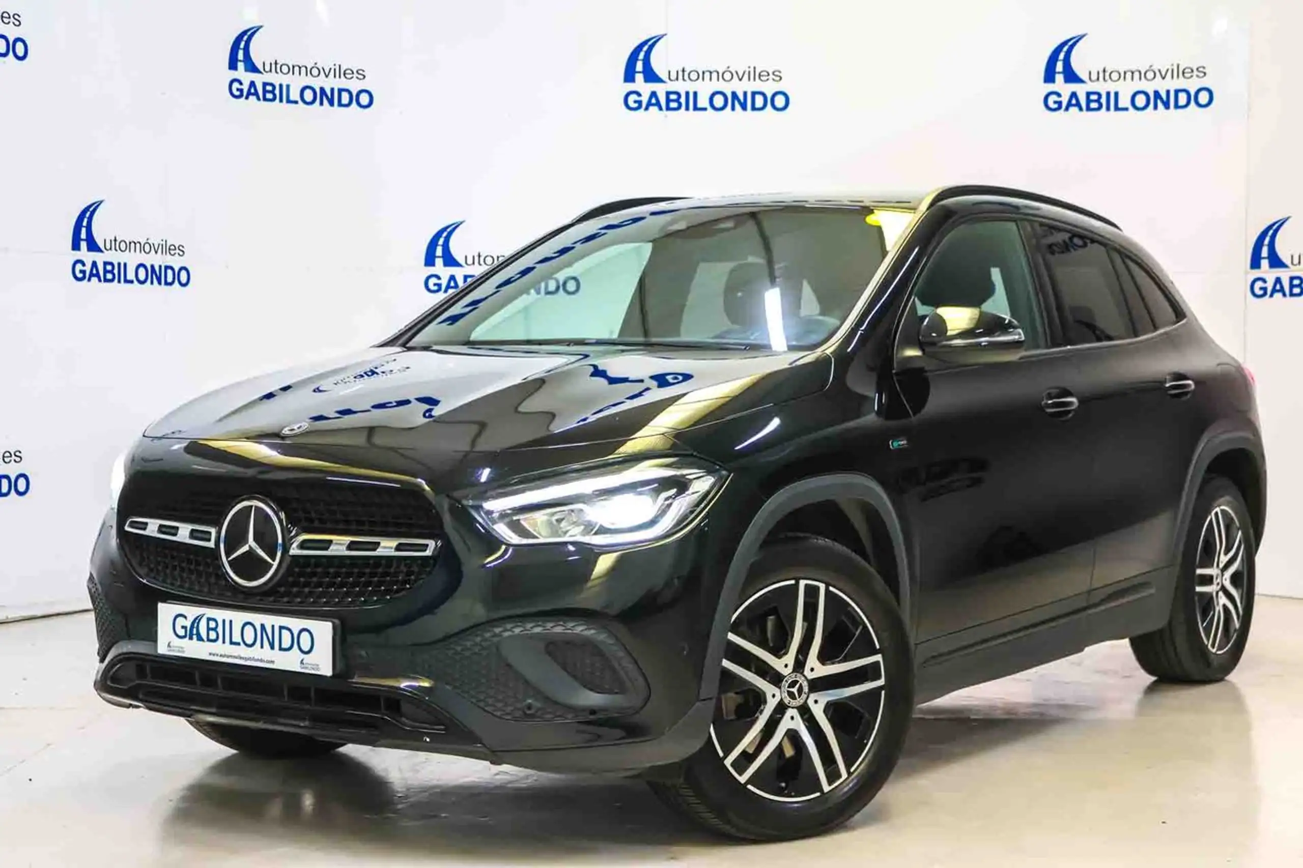 Mercedes-Benz - GLA 250