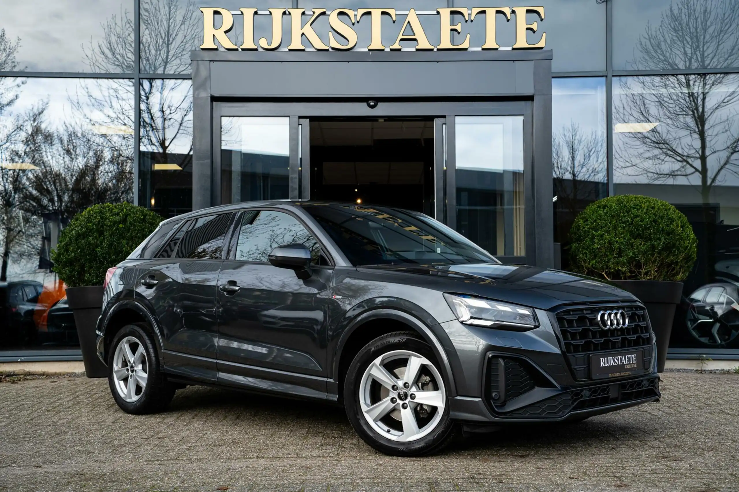 Audi - Q2