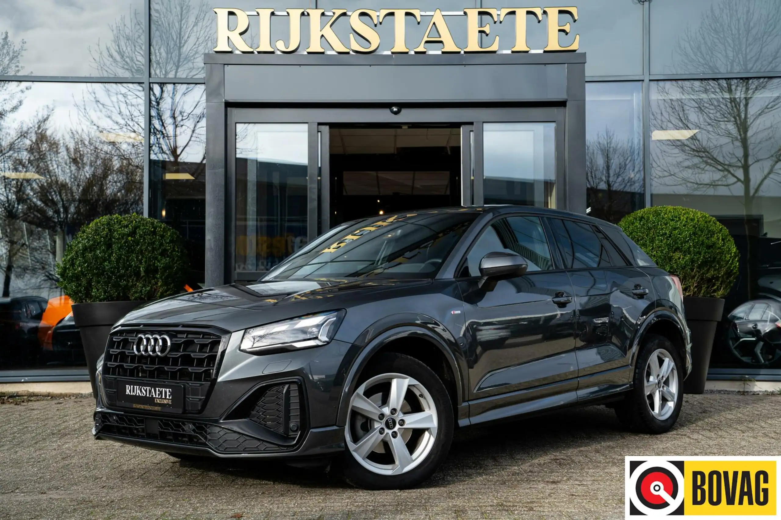 Audi - Q2