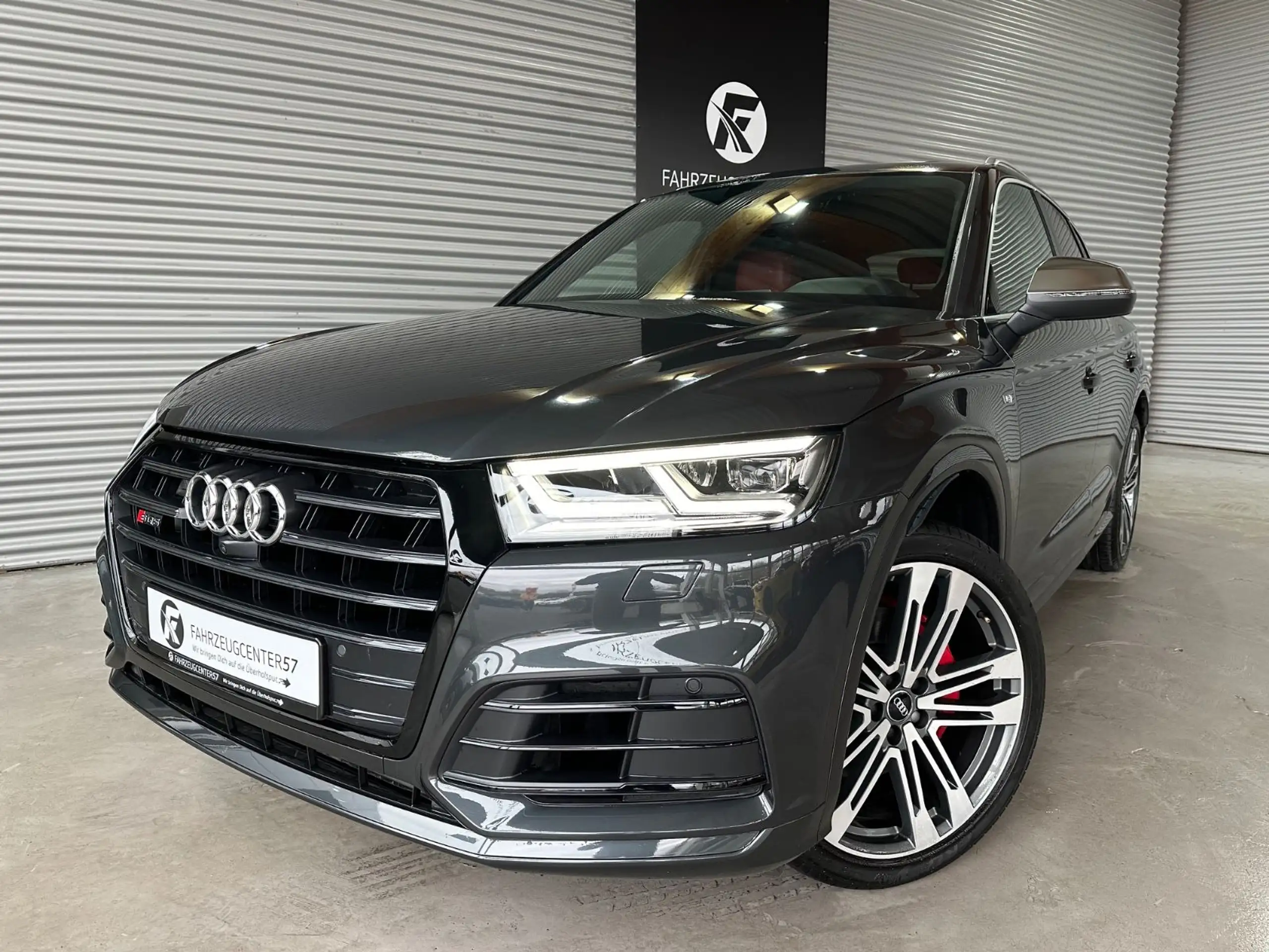 Audi - SQ5