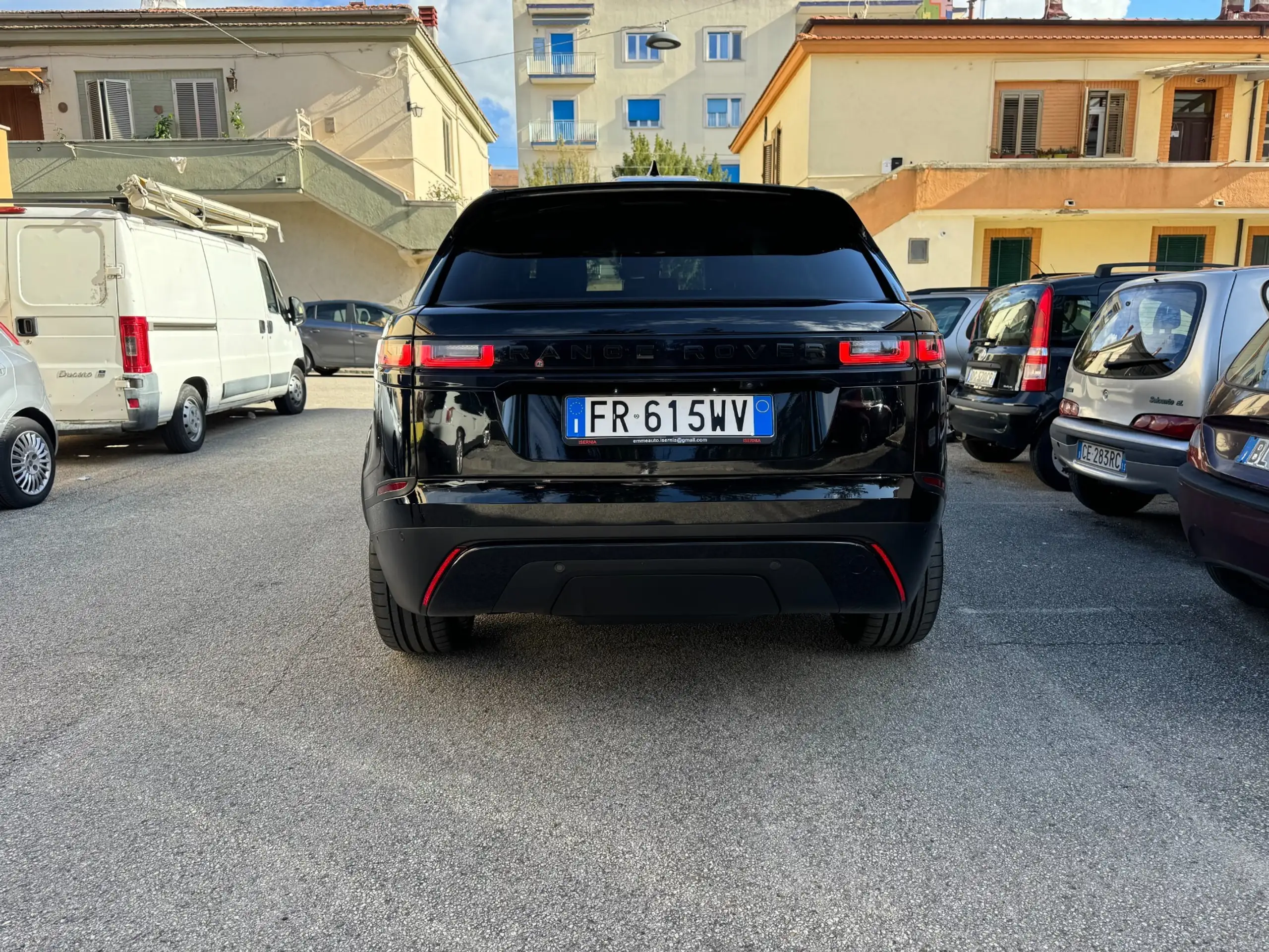 Land Rover - Range Rover Velar