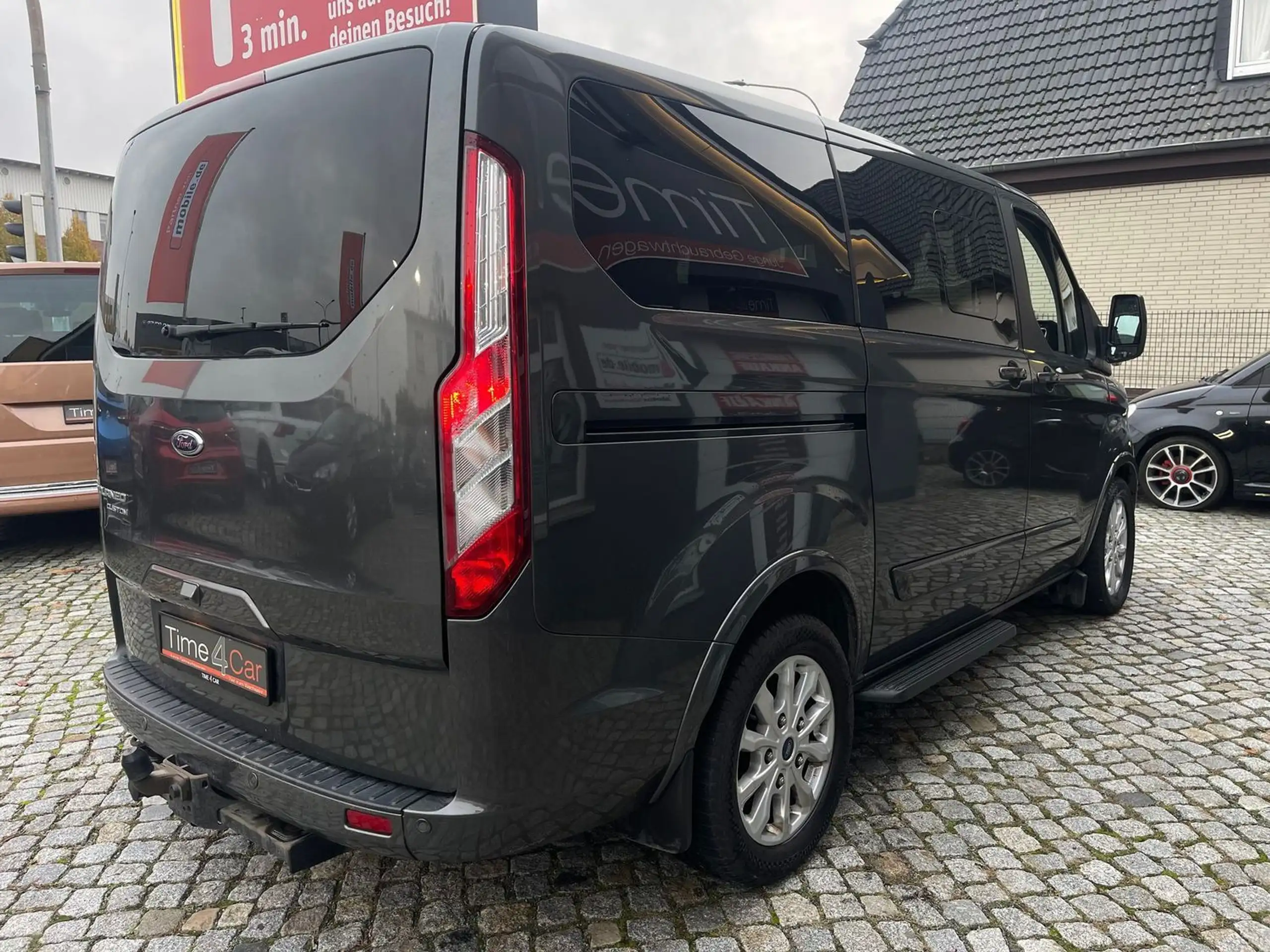 Ford - Tourneo Custom