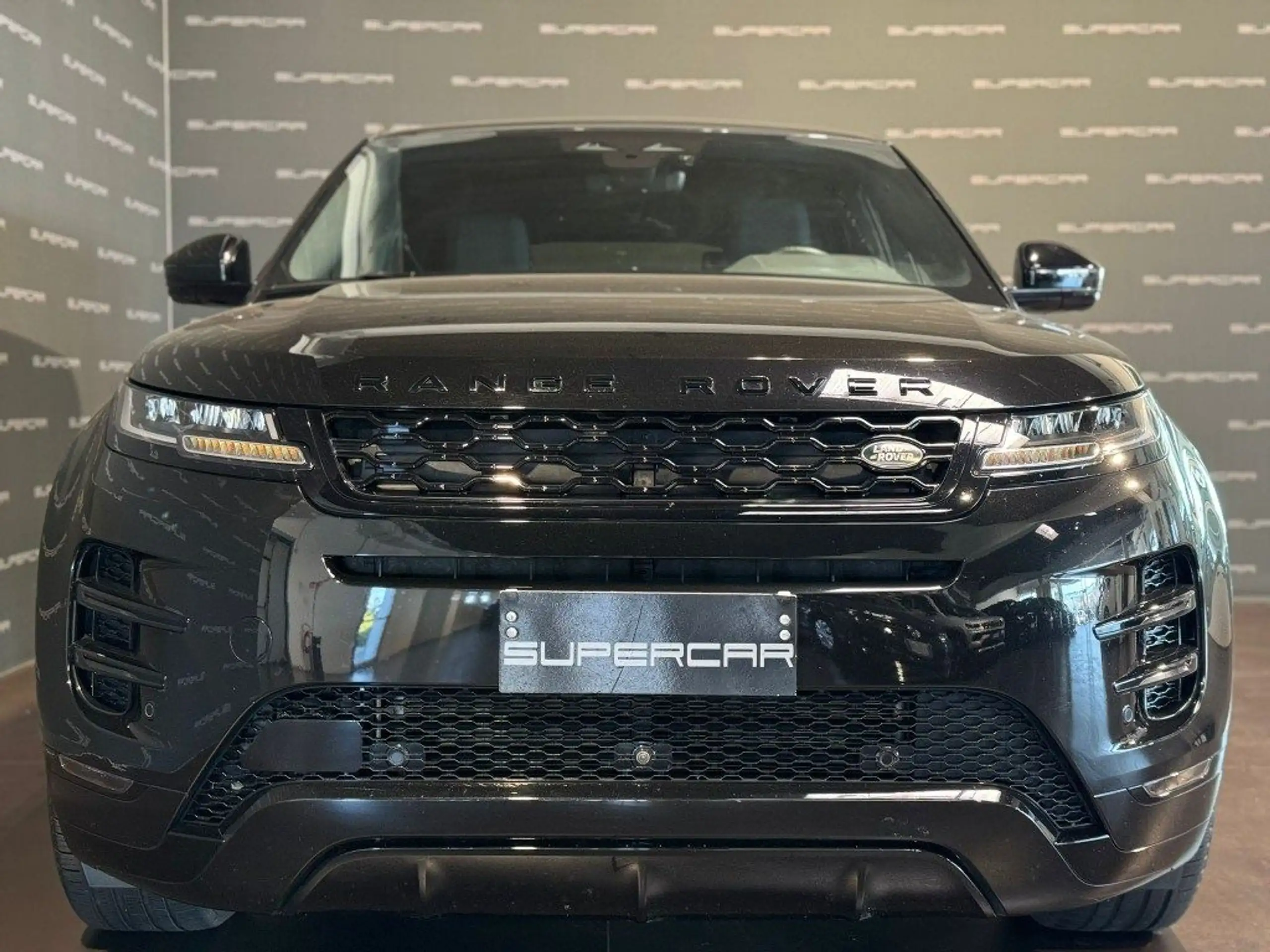 Land Rover - Range Rover Evoque