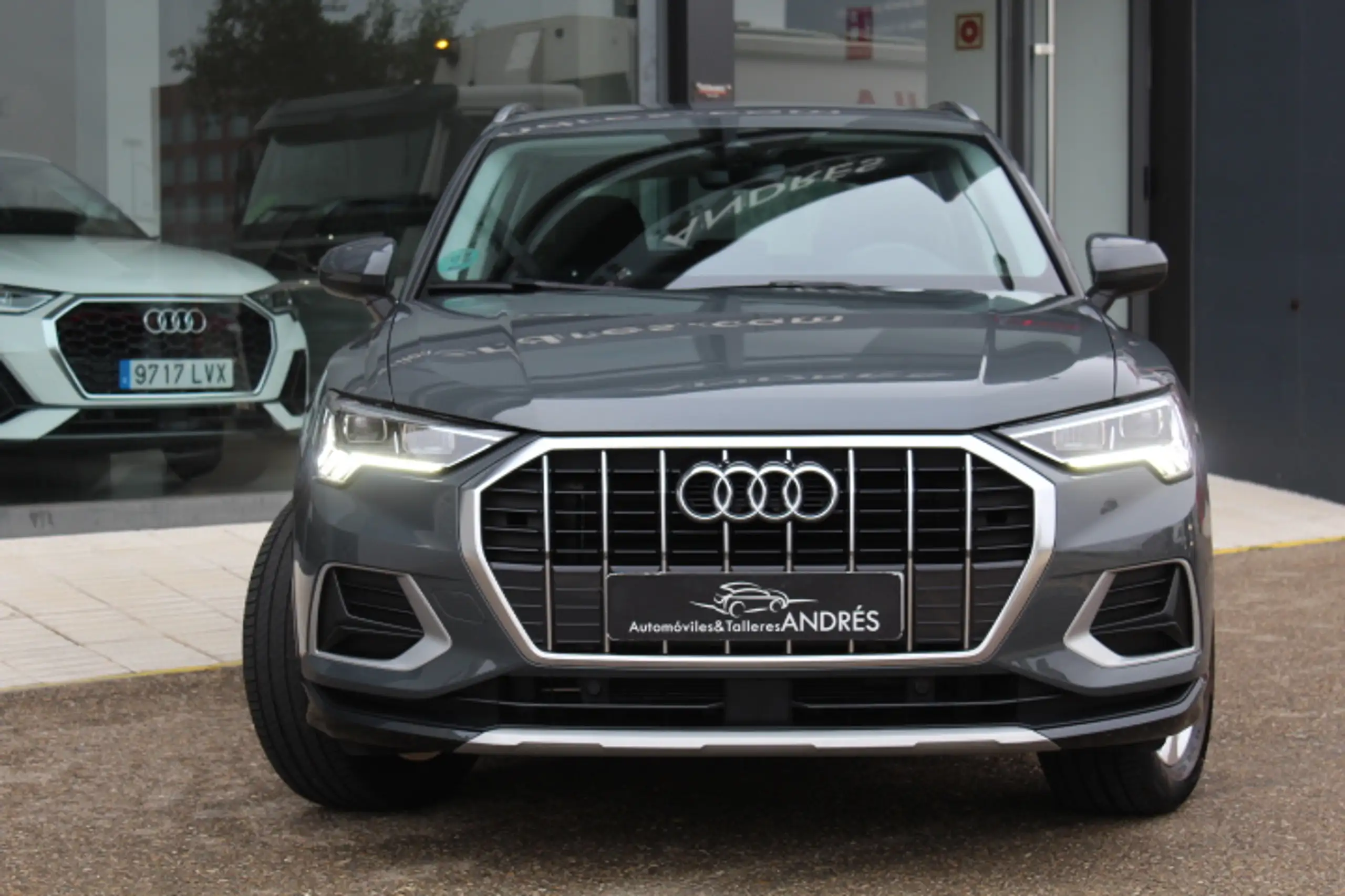 Audi - Q3