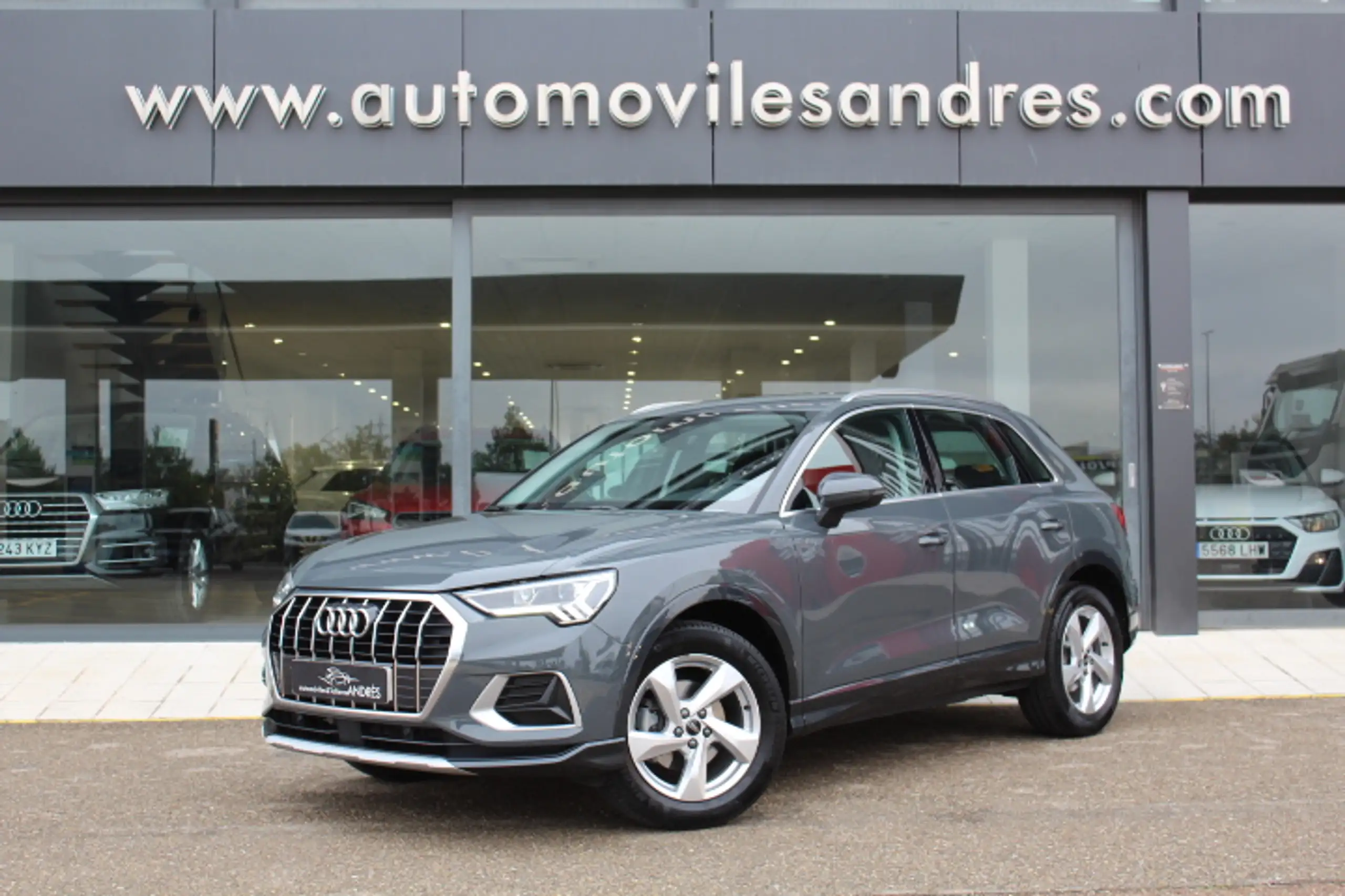 Audi - Q3