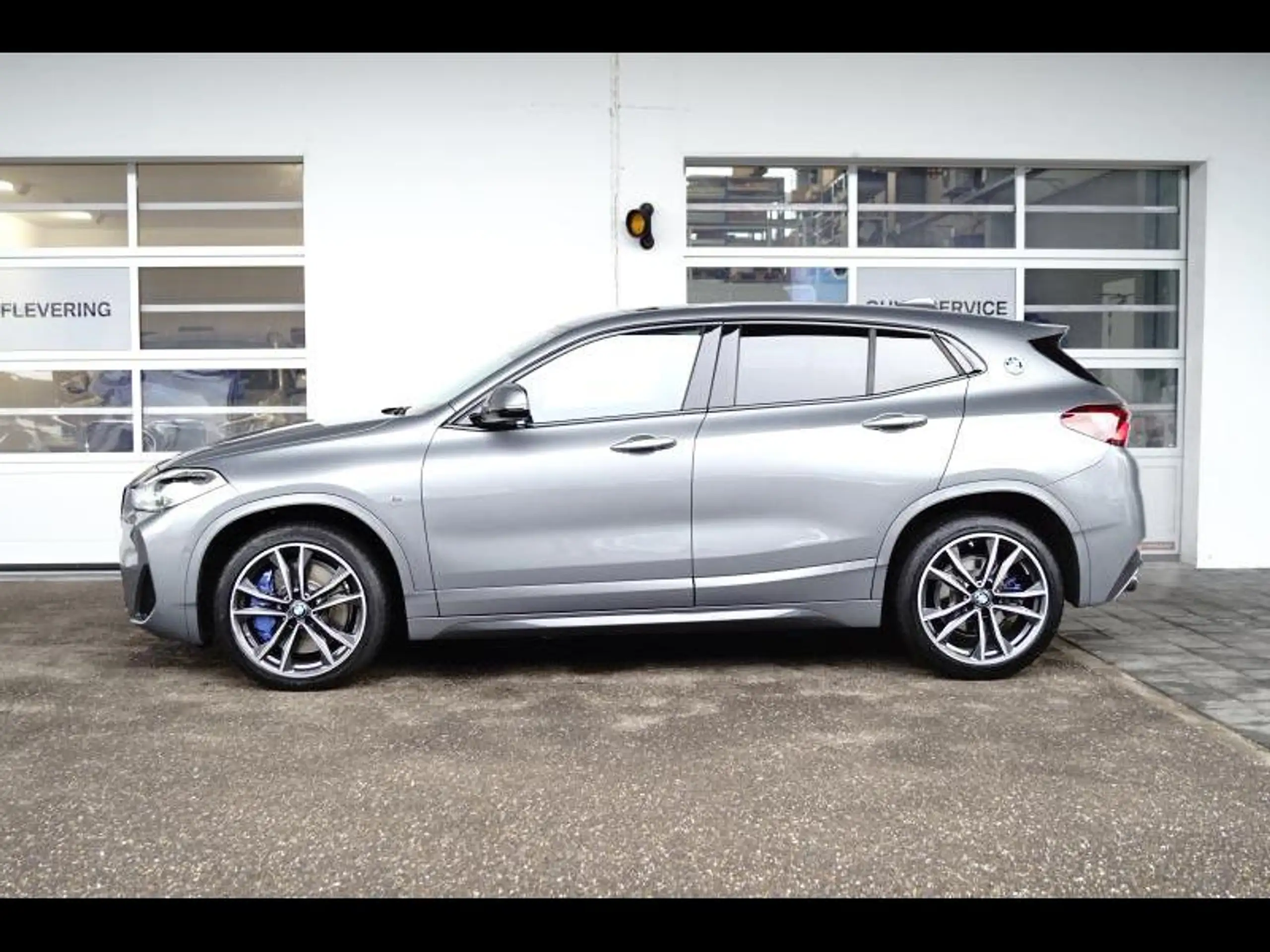 BMW - X2