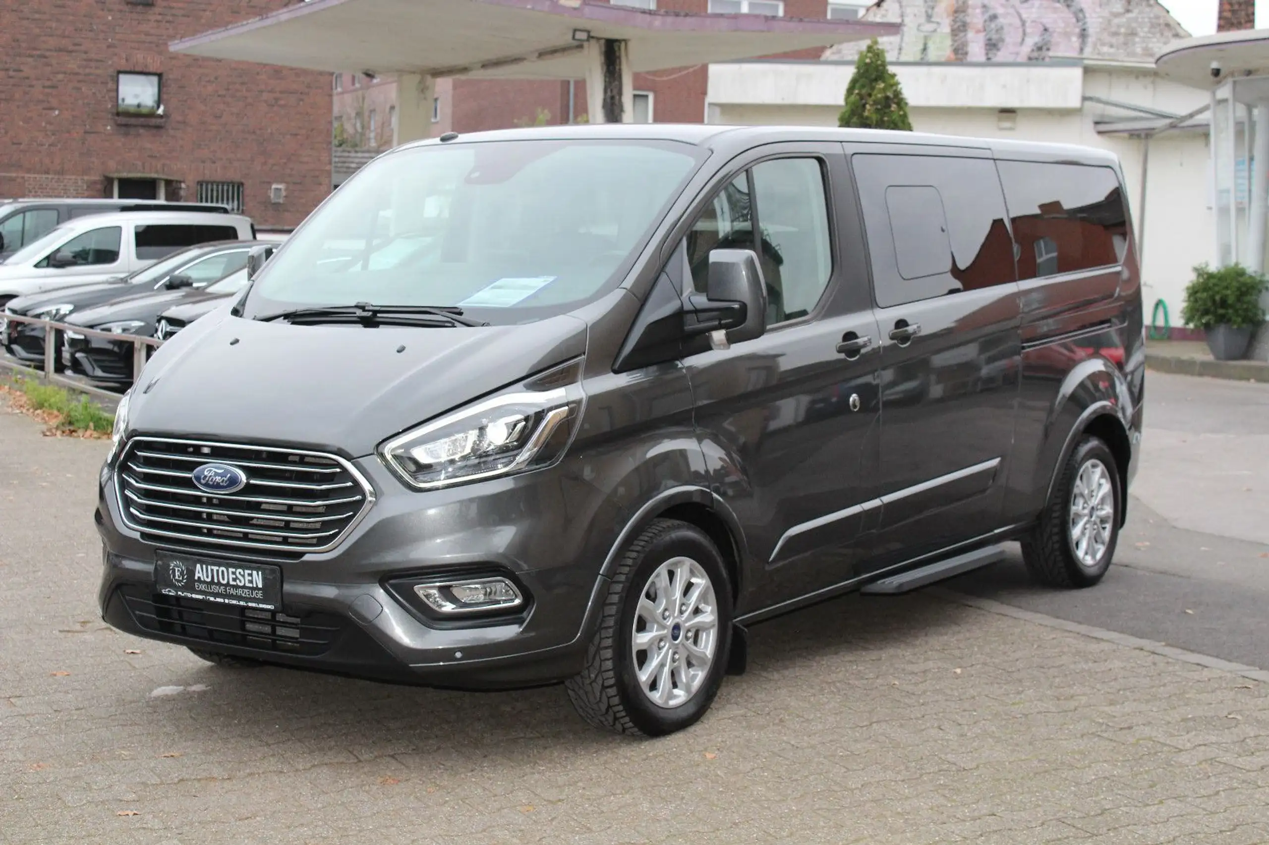 Ford - Tourneo Custom