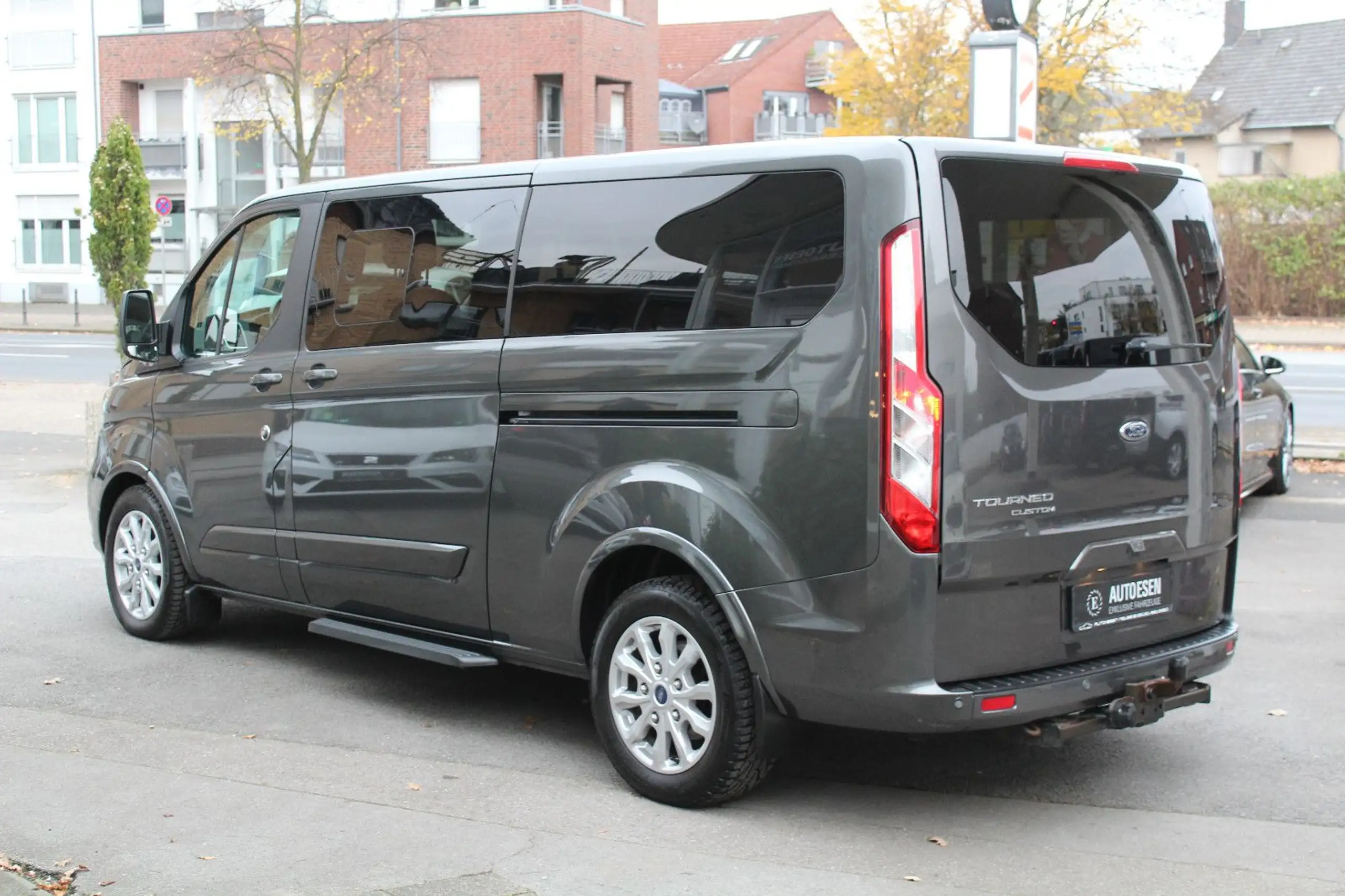 Ford - Tourneo Custom