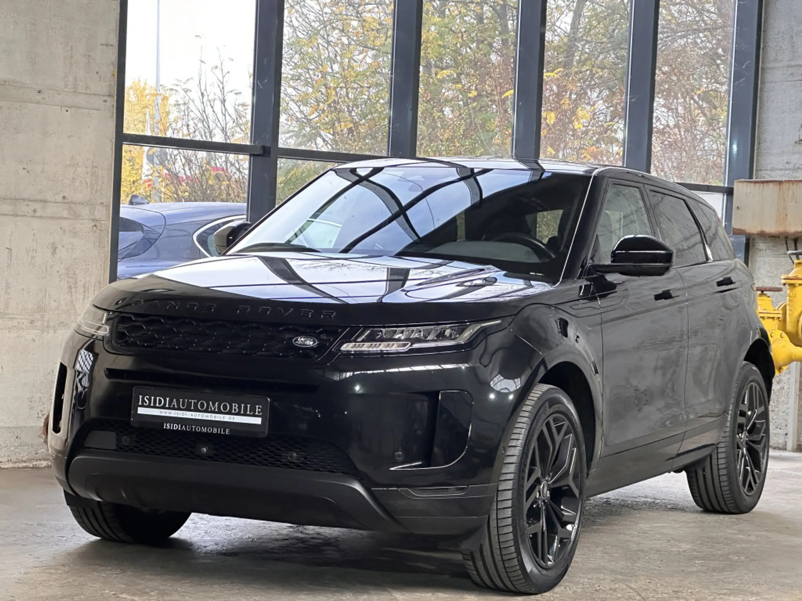 Land Rover - Range Rover Evoque