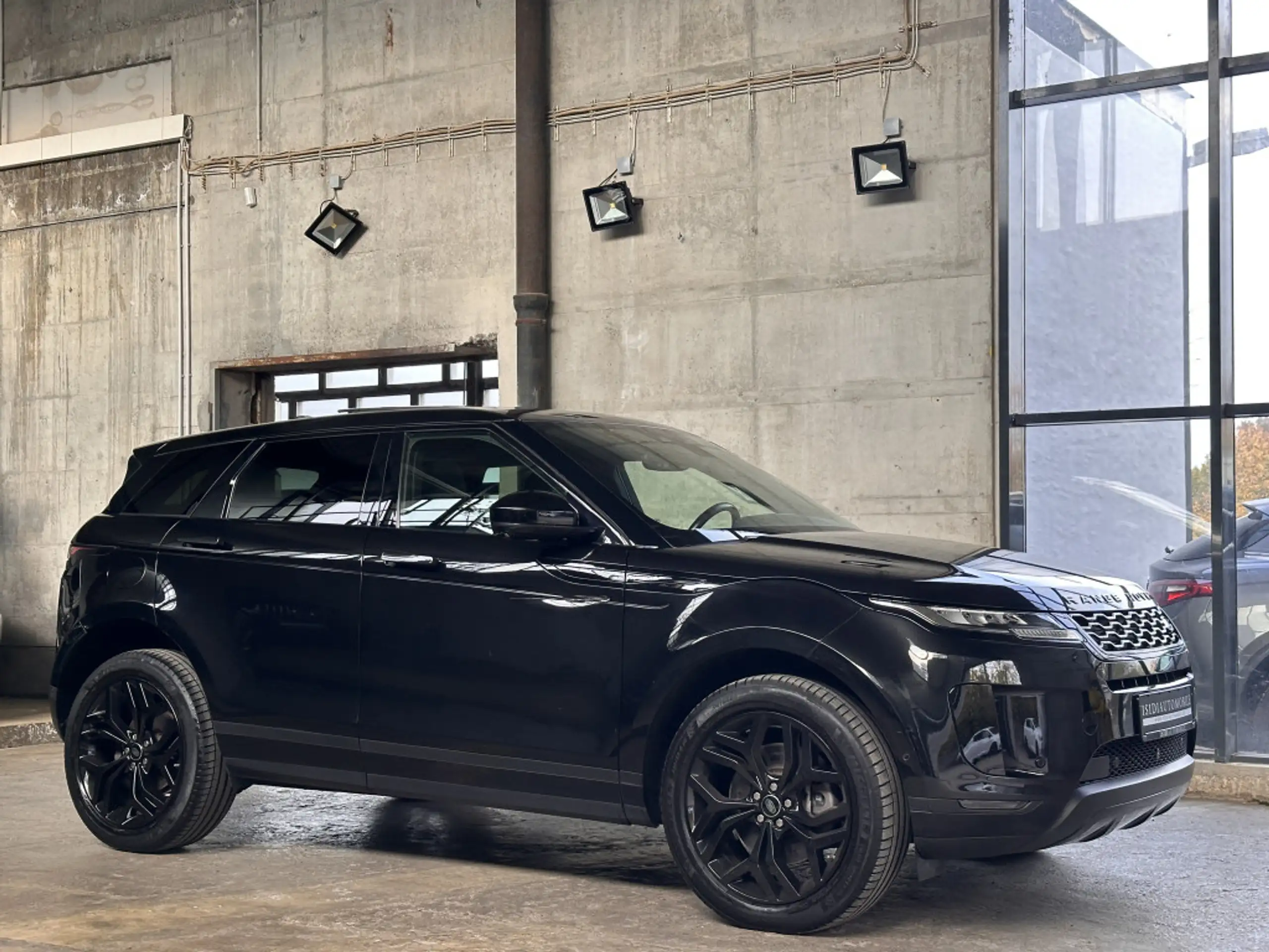 Land Rover - Range Rover Evoque